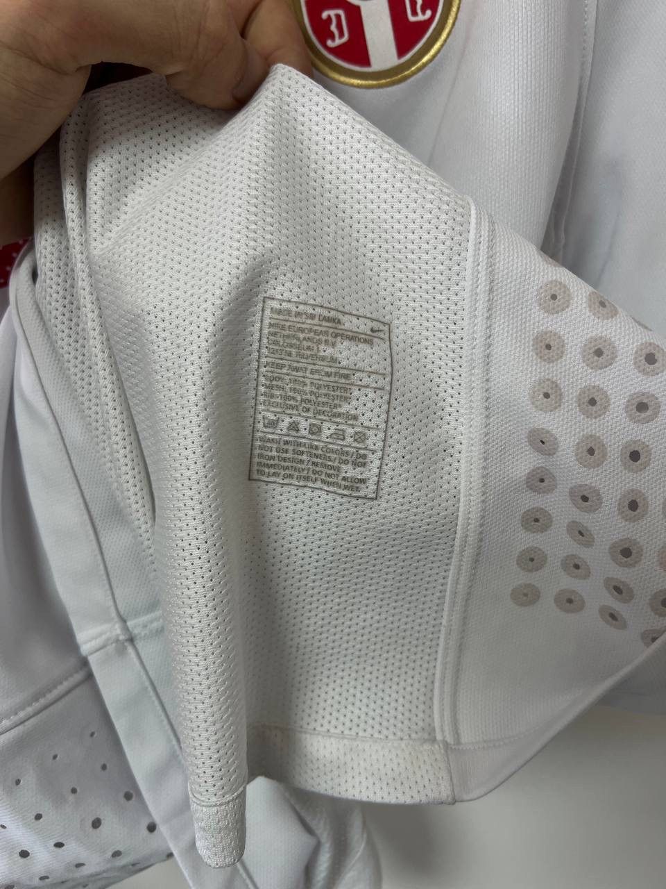 Nike Serbia World Cup 2010 Away Player Issue Jersey Football L Size US L / EU 52-54 / 3 - 7 Thumbnail
