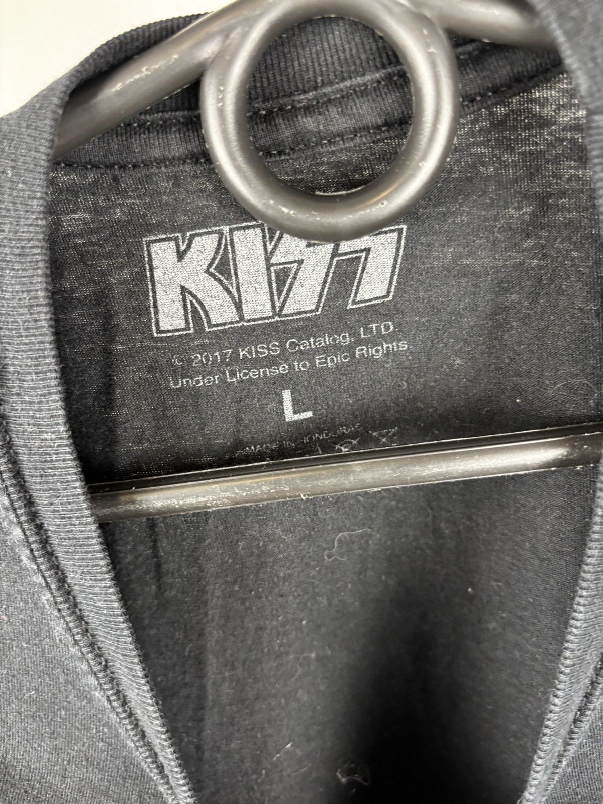 Band Tees Kiss 2017 big logo t shirt size L Size US L / EU 52-54 / 3 - 4 Thumbnail