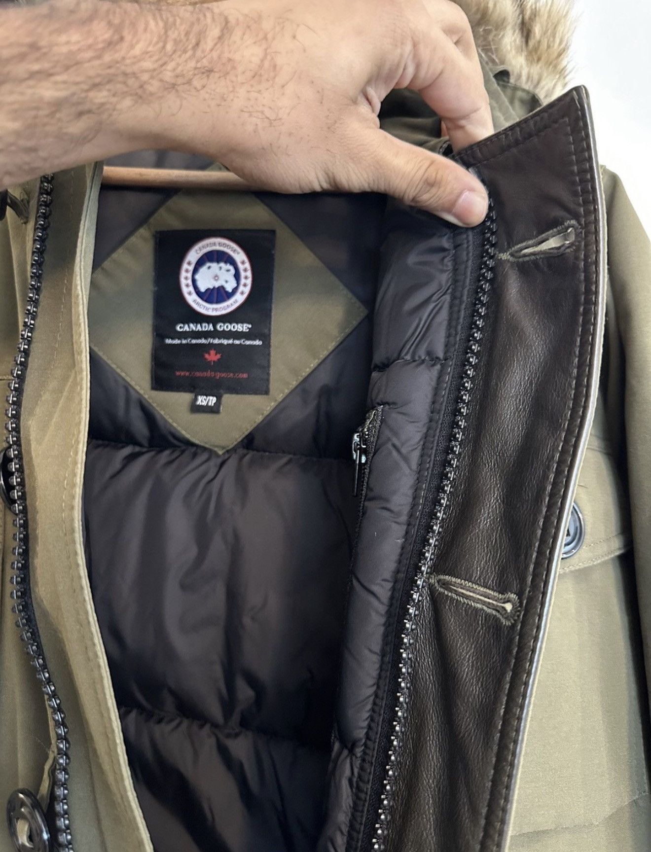 Canada Goose CANADA GOOSE Banff Parka Size US XS / EU 42 / 0 - 5 Thumbnail