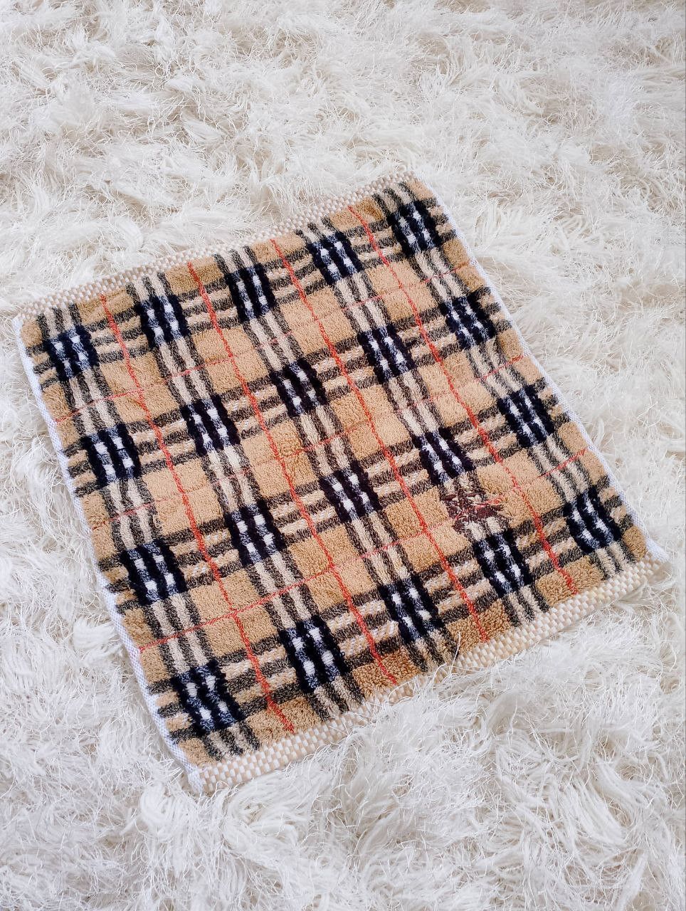 Burberry Vintage BURBERRY London Gold Nova Checkered Hand Face Towel Size ONE SIZE - 2 Thumbnail