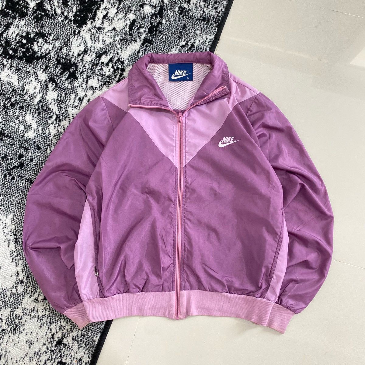 Nike × Vintage Vintage 80’s Woman’s Nike Windbreaker Jacket Size L / US 10 / IT 46 - 1 Thumbnail