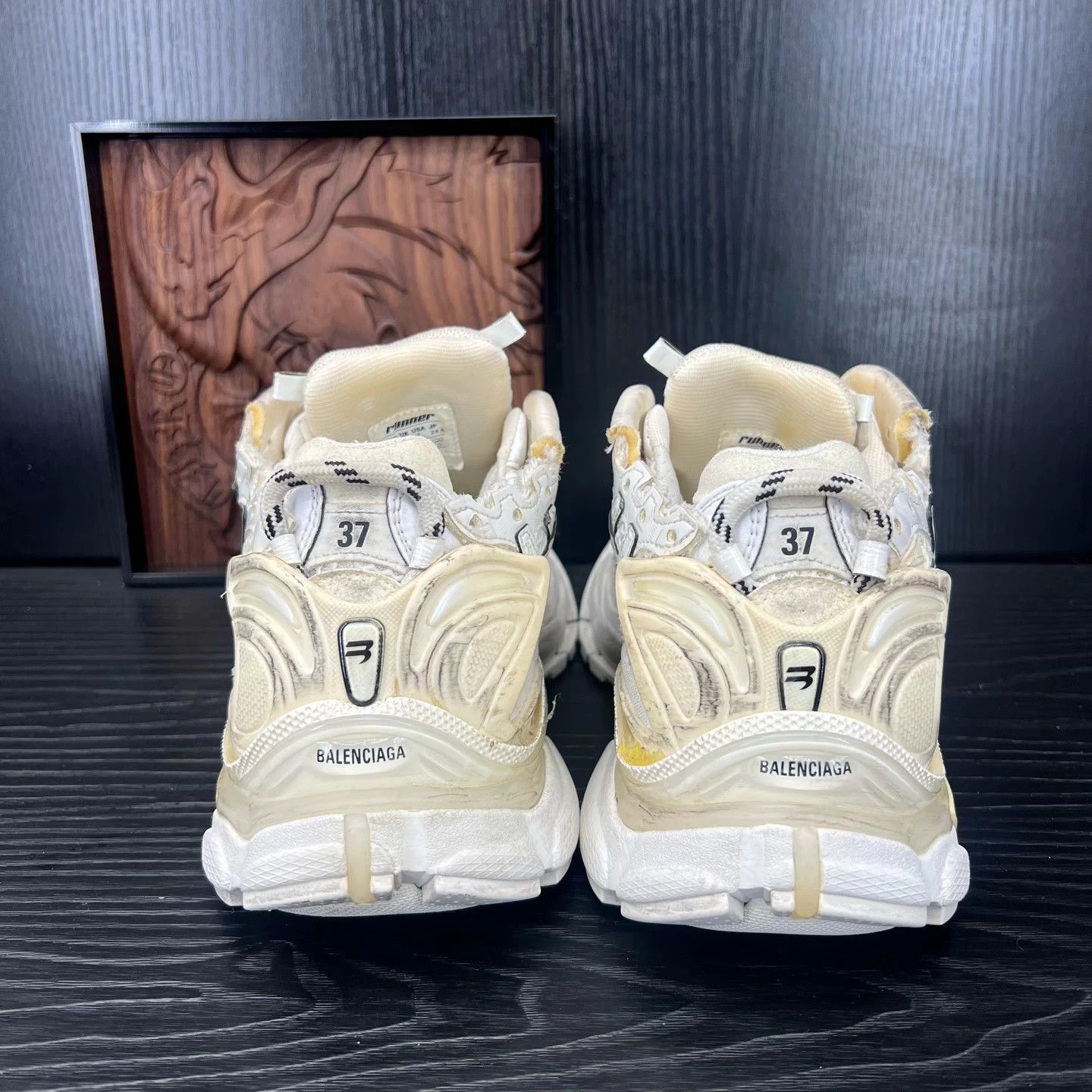 Balenciaga Balenciaga Runner White Distressed Women's Size 37 Size US 7 / IT 37 - 5 Thumbnail