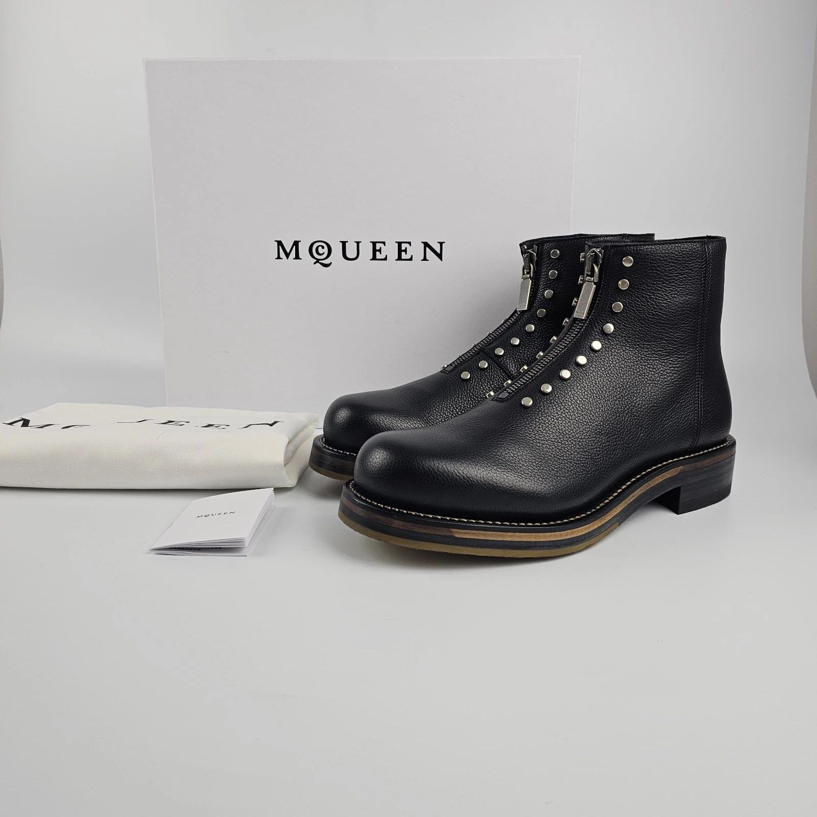 Alexander McQueen ALEXANDER MCQUEEN Black Leather Ankle Boots New/Auth Size US 5 / EU 37 - 3 Thumbnail