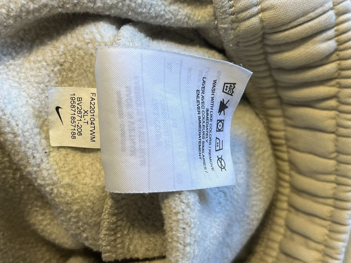 Nike Worn by D1 basketball player 6’8” 210 Size US 36 / EU 52 - 7 Thumbnail