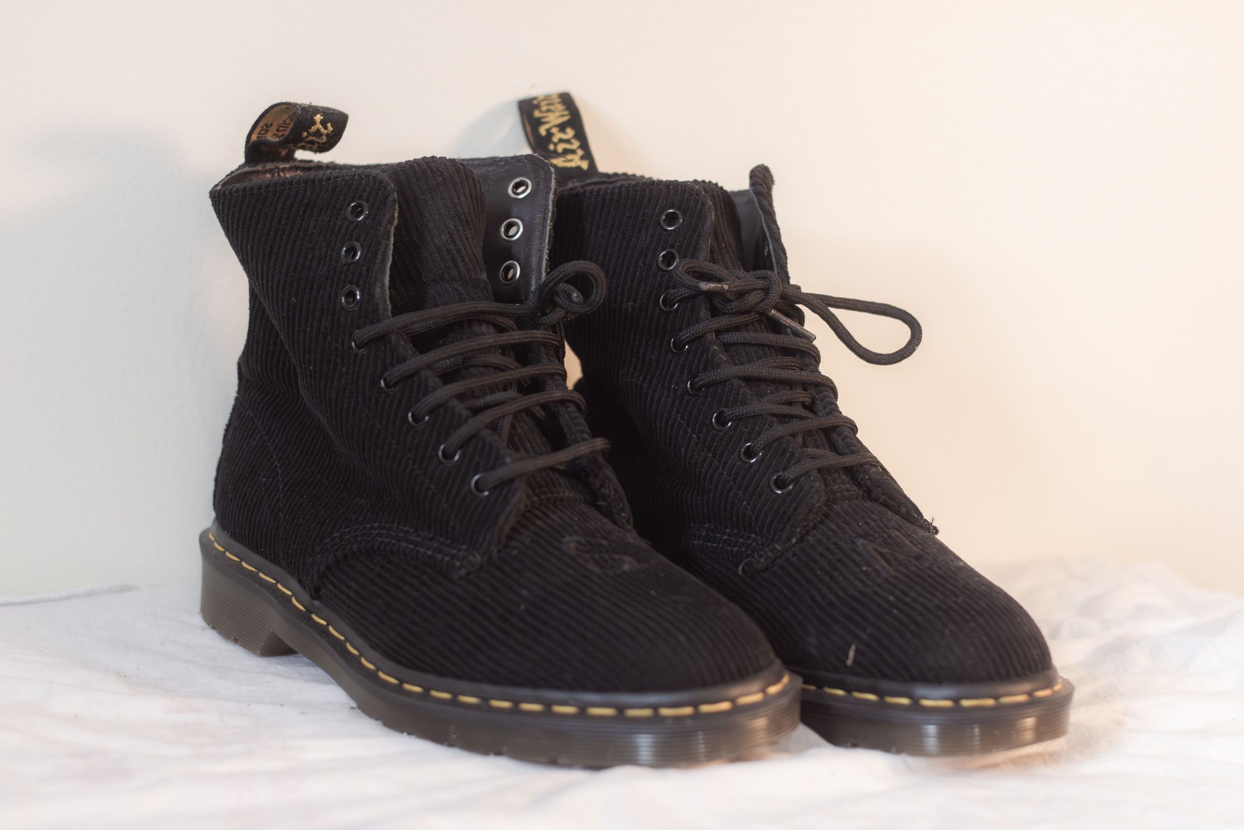 Dr. Martens × Undercover Dr. Martens x Made in UK Undercover x Dr Marten 1460 SN Size US 7 / EU 40 - 3 Thumbnail