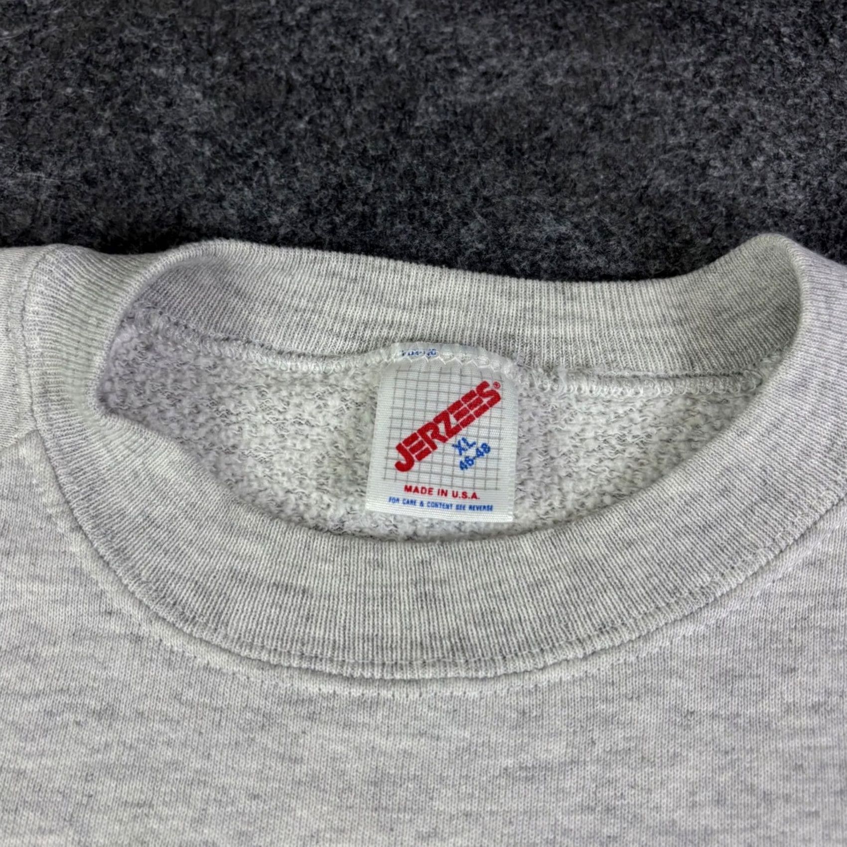 Jerzees VINTAGE Jerzees Sweatshirt MX WMGK Radio Gray XL Raglan Mens Crew Neck Graphic Print 80s Size US XL / EU 56 / 4 - 5 Thumbnail