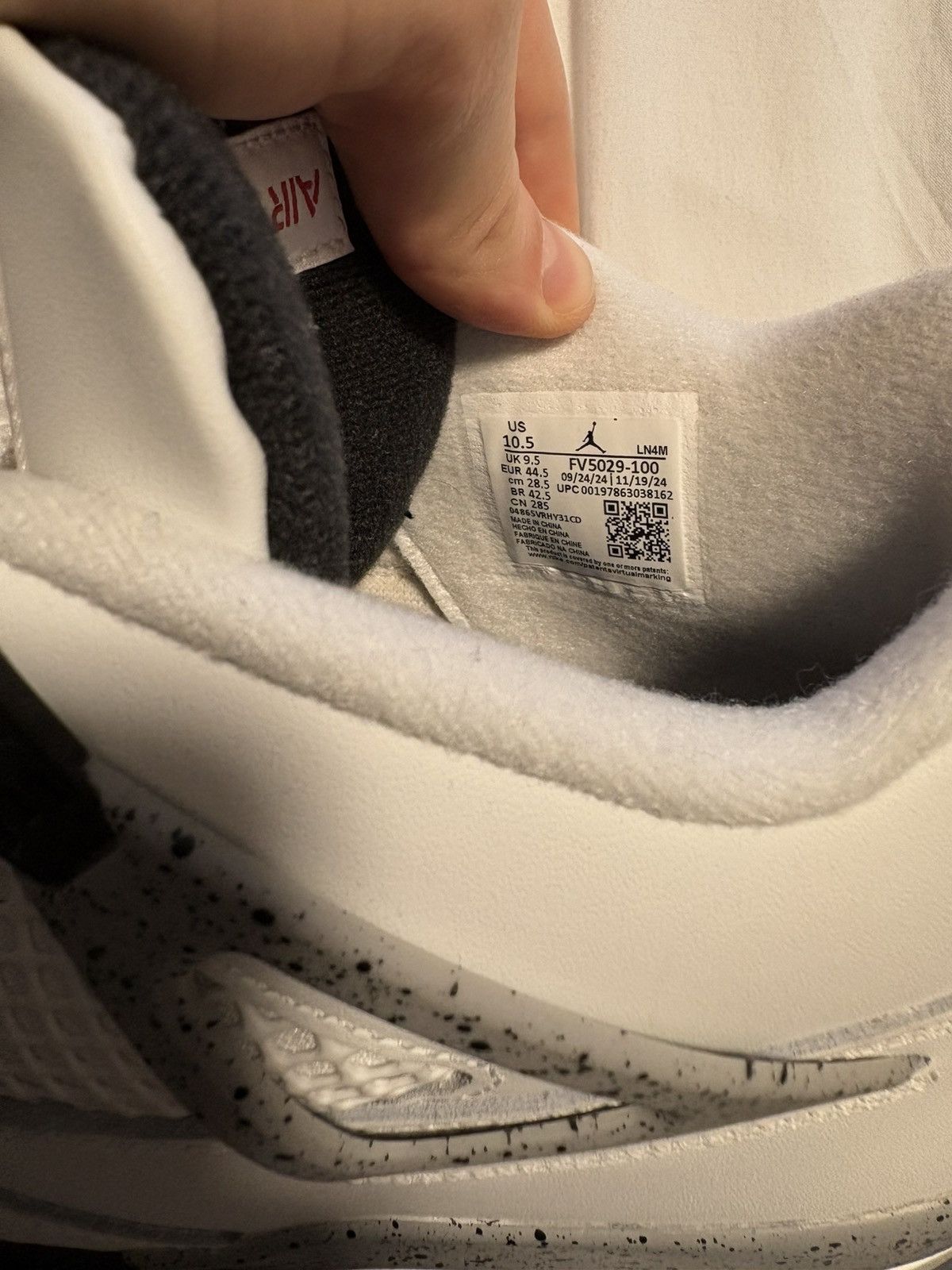 Jordan Brand Jordan 4 White cement Size US 10.5 / EU 43-44 - 6 Thumbnail