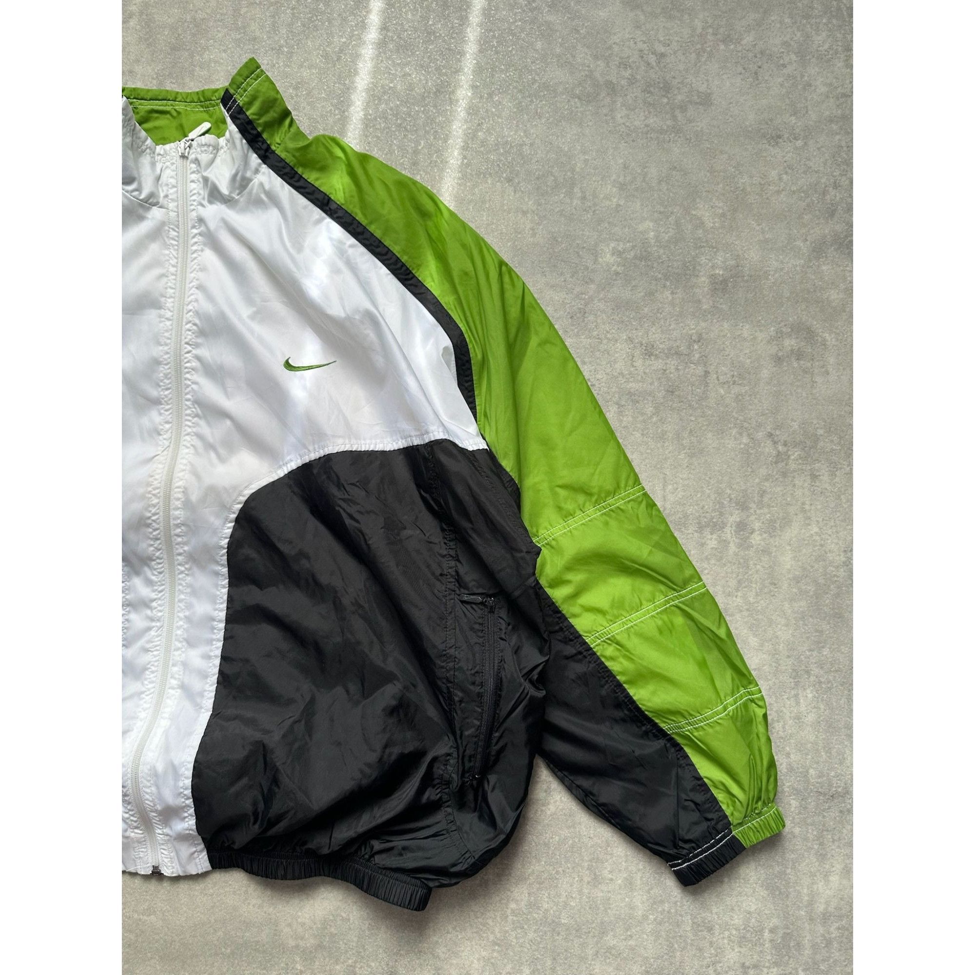 Nike vintage nike zip light track jacket windstopper windbreaker Size US XXL / EU 58 / 5 - 6 Thumbnail