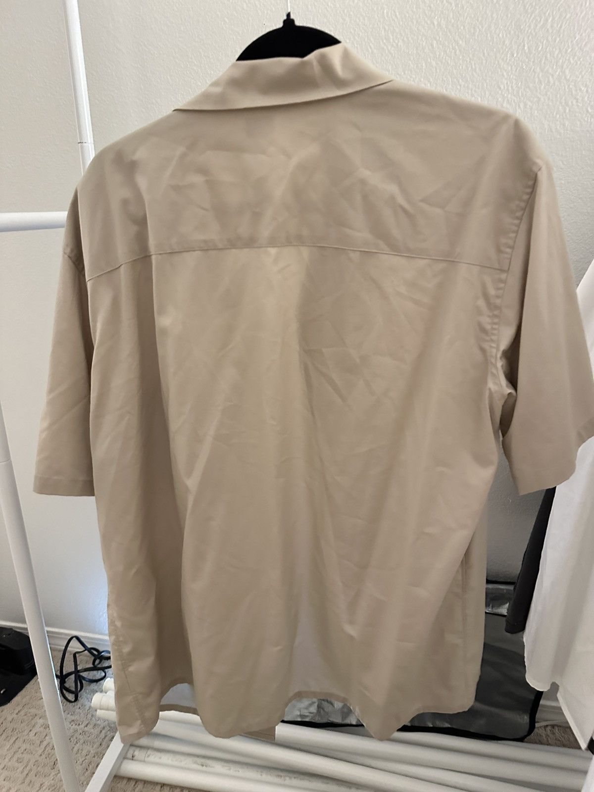 Uniqlo Uniqlo Beige Short Sleeve Shirt Size US L / EU 52-54 / 3 - 5 Thumbnail