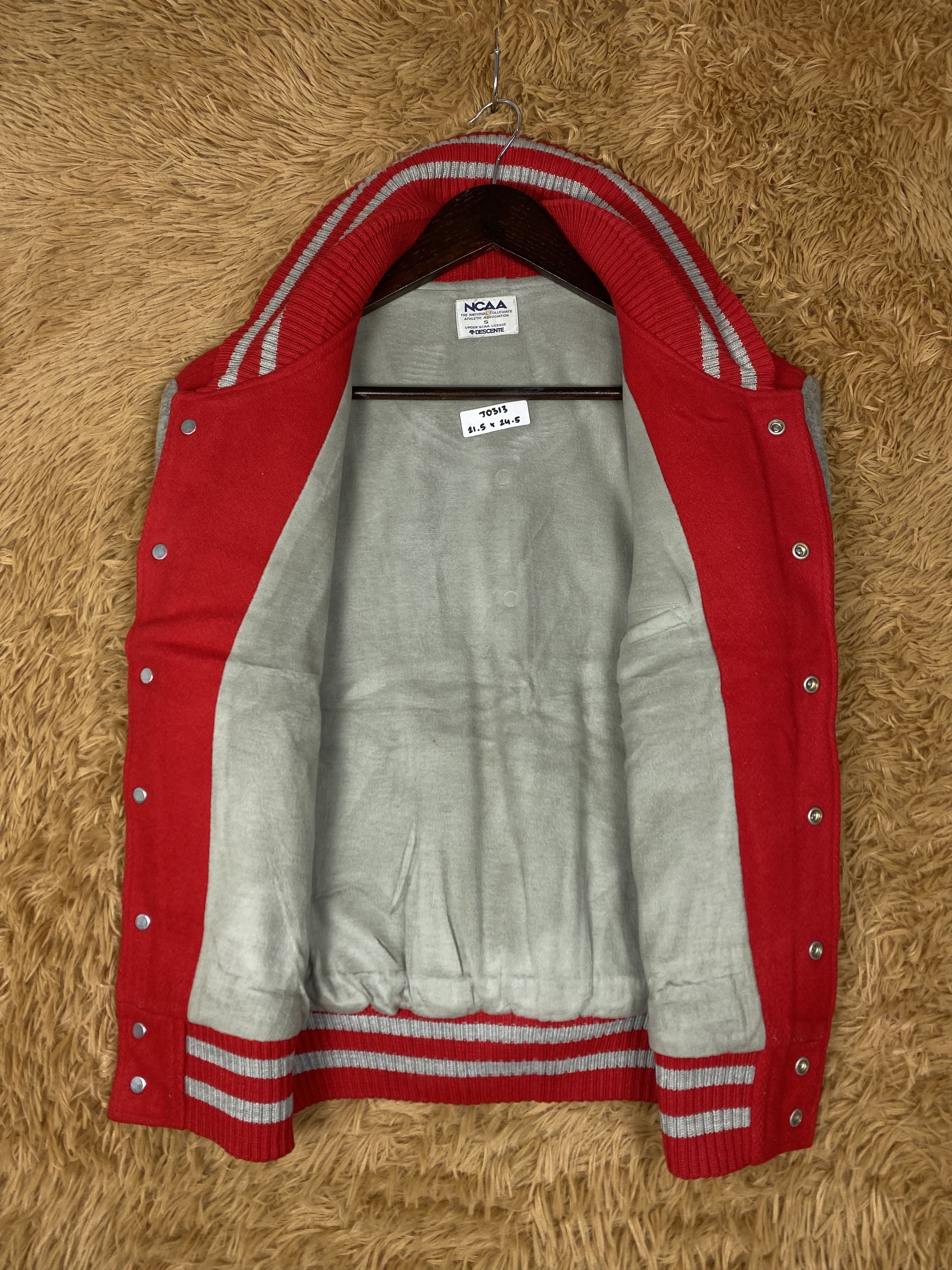 Vintage Vintage UCLA Descente Varsity Jacket DJ0313 Size US S / EU 44-46 / 1 - 7 Thumbnail