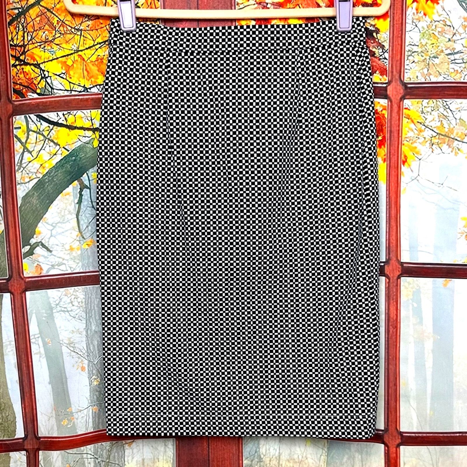 Michael Kors Michael Kors Checkered Skirt Black/White size 2 Size 26" / US 2 / IT 38 - 7 Thumbnail
