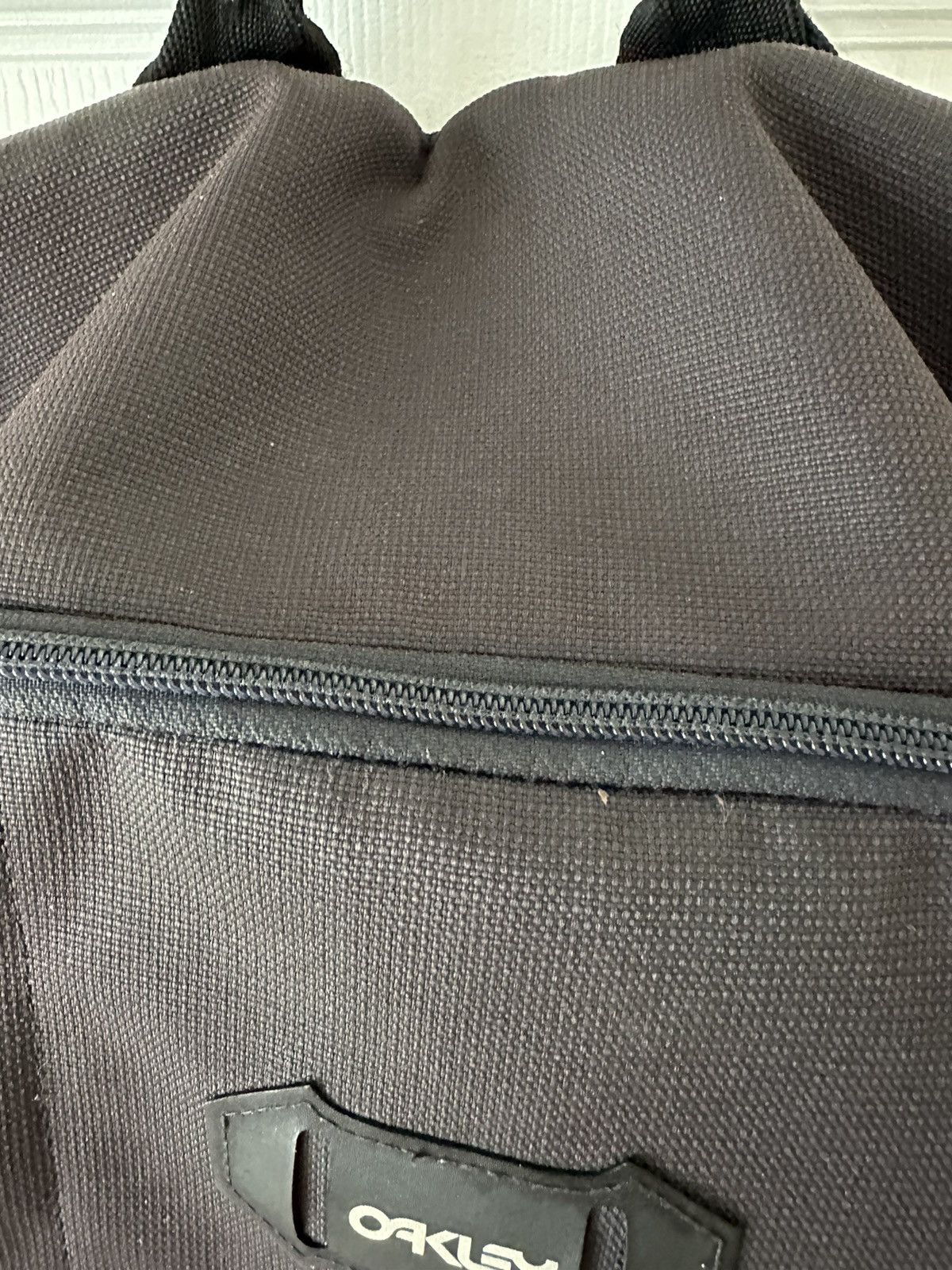 Oakley × Vintage Vintage 90s Y2K Oakley Backpack Outdoors Distressed Bag Size ONE SIZE - 4 Thumbnail