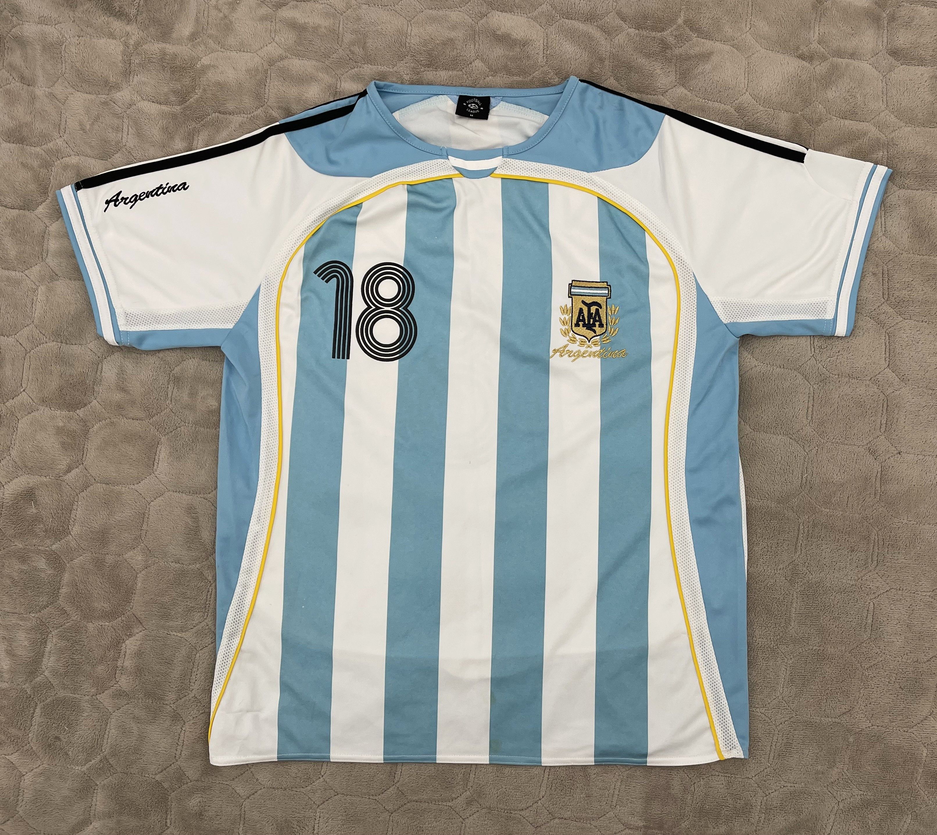 Vintage Argentina MESSI 18 FOOTBALL LEAGUE Size US M / EU 48-50 / 2 - 2 Thumbnail