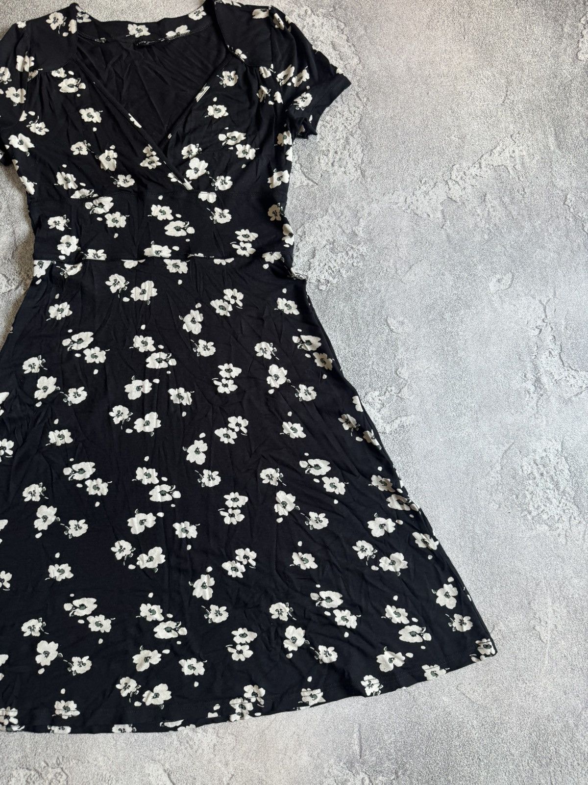 Designer + Vive Maria + all printed flowers 🌺 Avantgarde dress 👗 Size M / US 6-8 / IT 42-44 - 9 Thumbnail