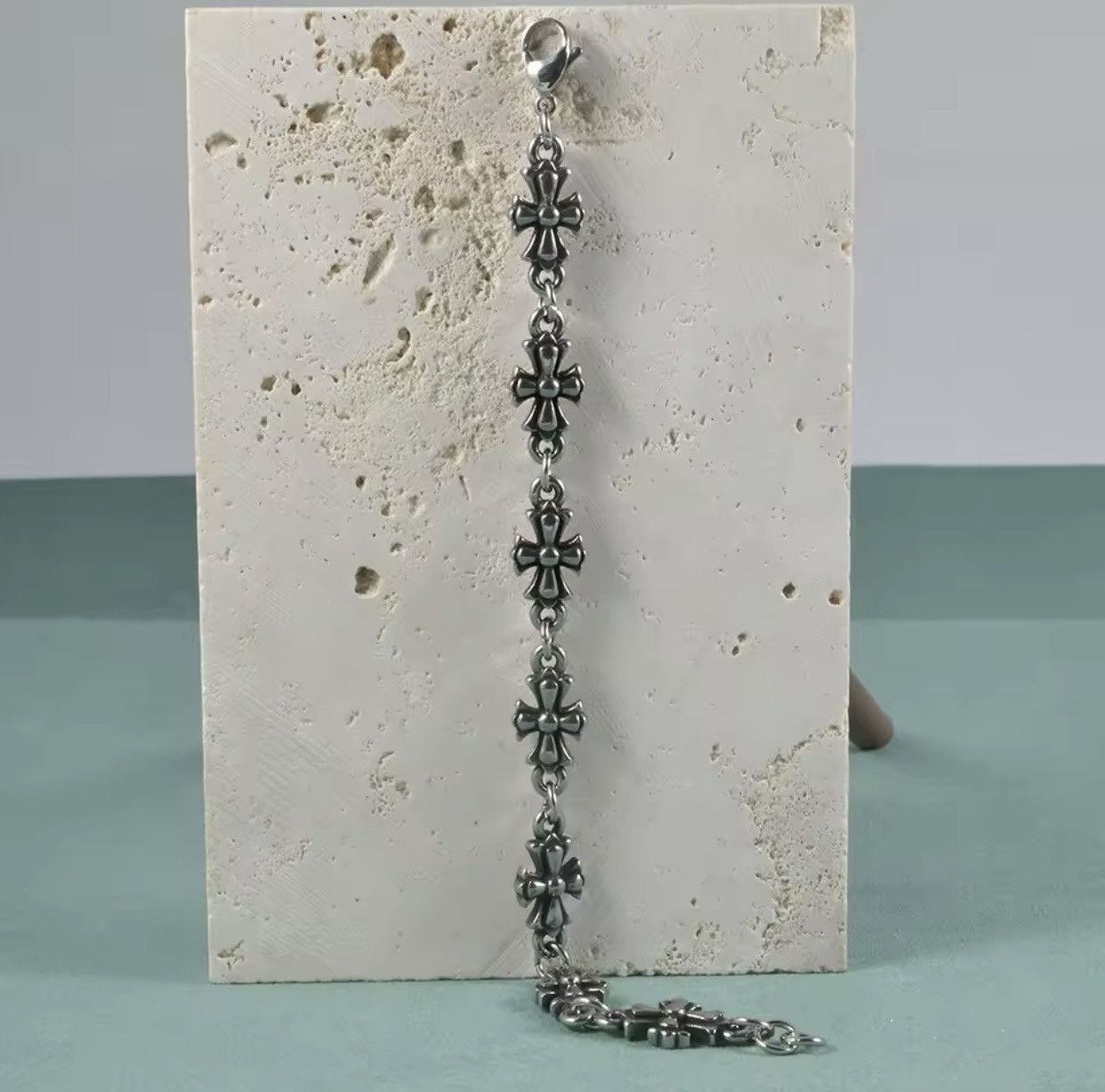 Vintage Vintage 2000s Style Silver Cross Hip Hop Punk Bracelet Size ONE SIZE - 5 Thumbnail