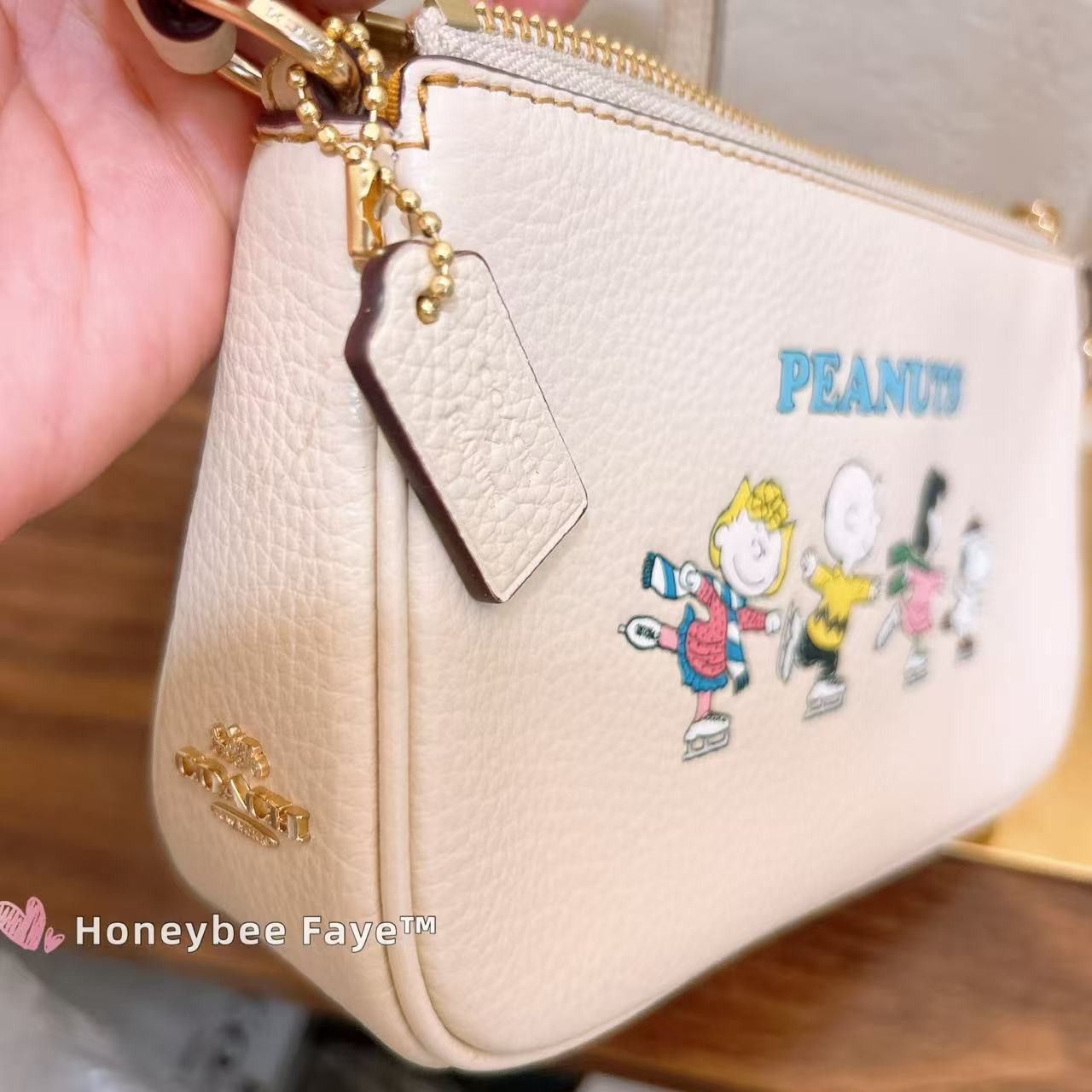 Coach Peanuts Nolita 19 With Snoopy And Friends Motif CE858 Size ONE SIZE - 6 Thumbnail