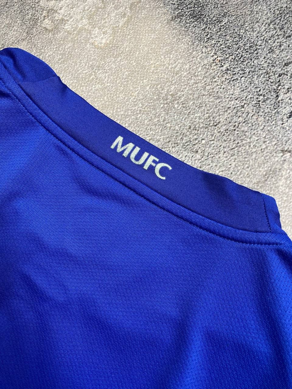 Nike Exclusive NIKE MUFC Blue AIG Sponsor Shirt Size US XL / EU 56 / 4 - 5 Thumbnail