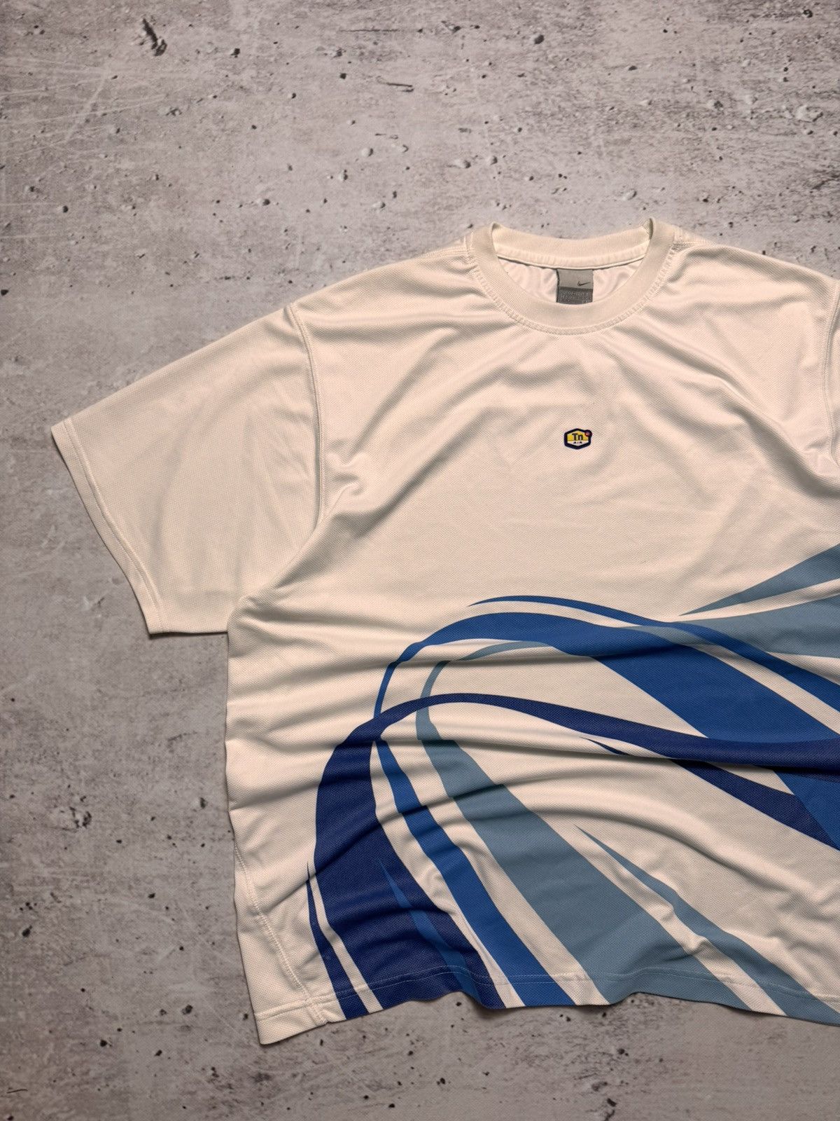 Nike × Vintage NIKE TN VINTAGE CENTER LOGO OVERSIZE T-SHIRT Size US XXL / EU 58 / 5 - 2 Thumbnail