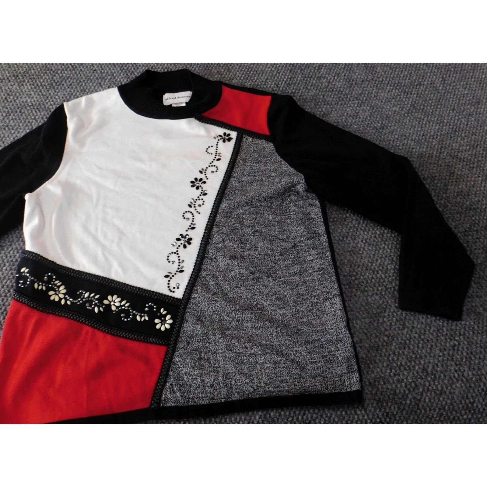 Vintage Alfred Dunner Sweat er Small black womens pullover stretch check classic Raglan Sleeve Crew Neck Button Knit Acrylic Cotton Regular Modern 30s? Size S / US 4 / IT 40 - 2 Thumbnail
