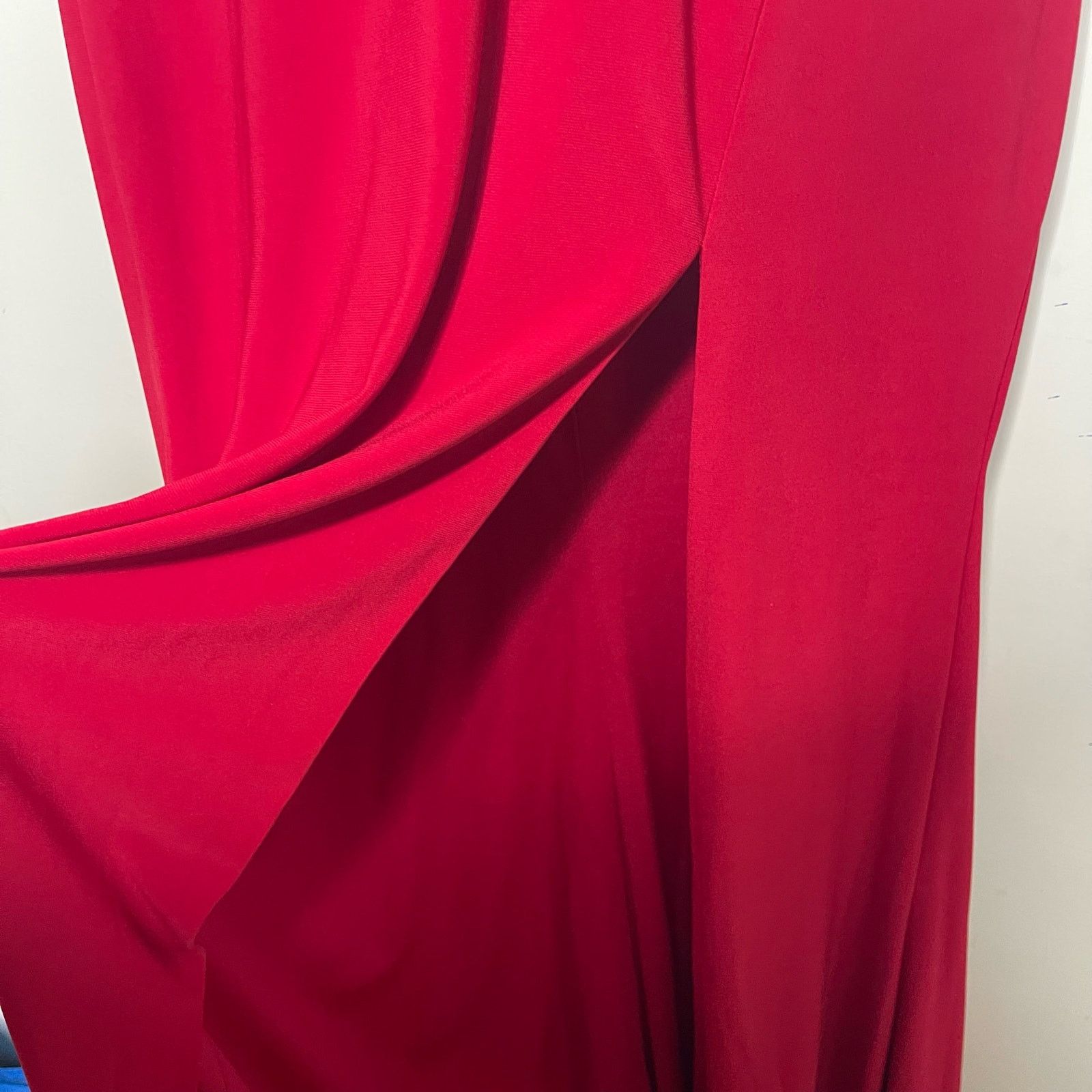 Other NWT Ieena Mac Duggal Sleeveless V Neck Jersey Gown in Red 4 Size S / US 4 / IT 40 - 6 Thumbnail