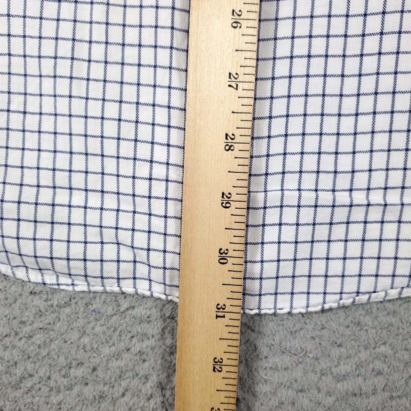 Tommy Hilfiger VINTAGE Tommy Hilfiger Shirt Mens Small White Blue Check Button Up Long Sleeve STAINED Size US S / EU 44-46 / 1 - 6 Thumbnail