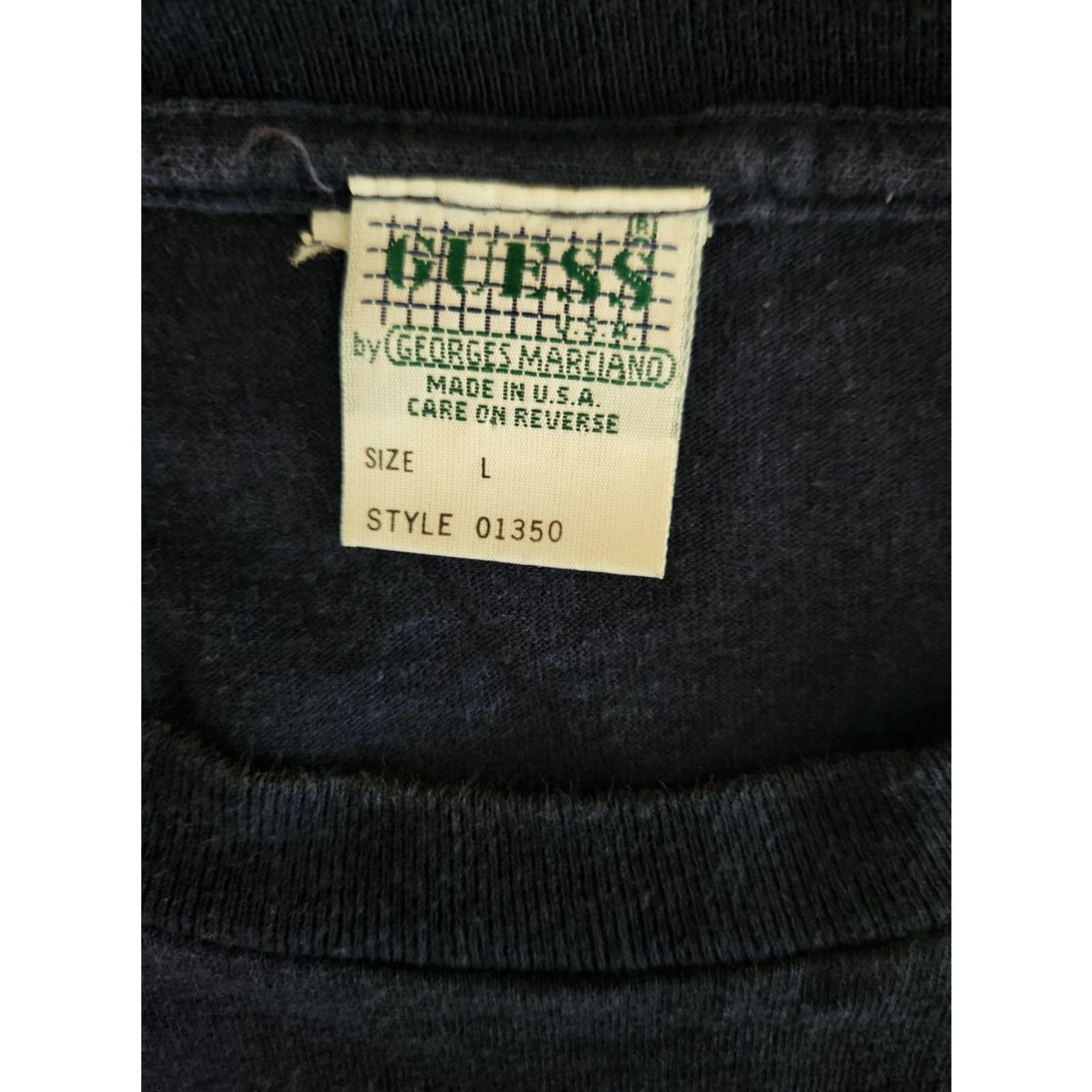 Vintage VINTAGE Guess T-Shirt Navy Blue 1993 U.S.A. Single Stitch Size L Mens 90s graphic print Size US L / EU 52-54 / 3 - 3 Thumbnail
