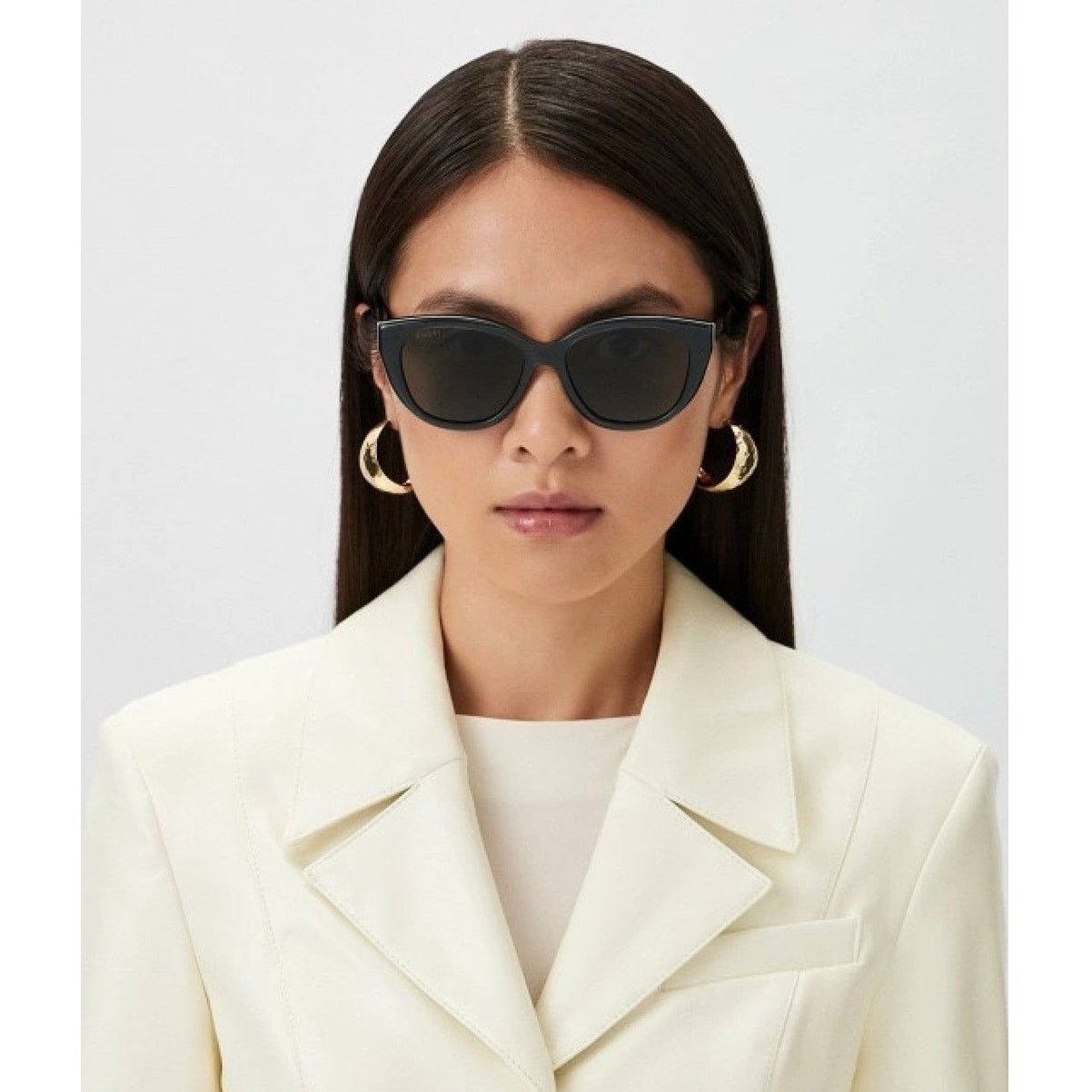 Gucci NEW Gucci Sunglasses GG1588S 001 Black Gray Women Authentic Size ONE SIZE - 1 Thumbnail