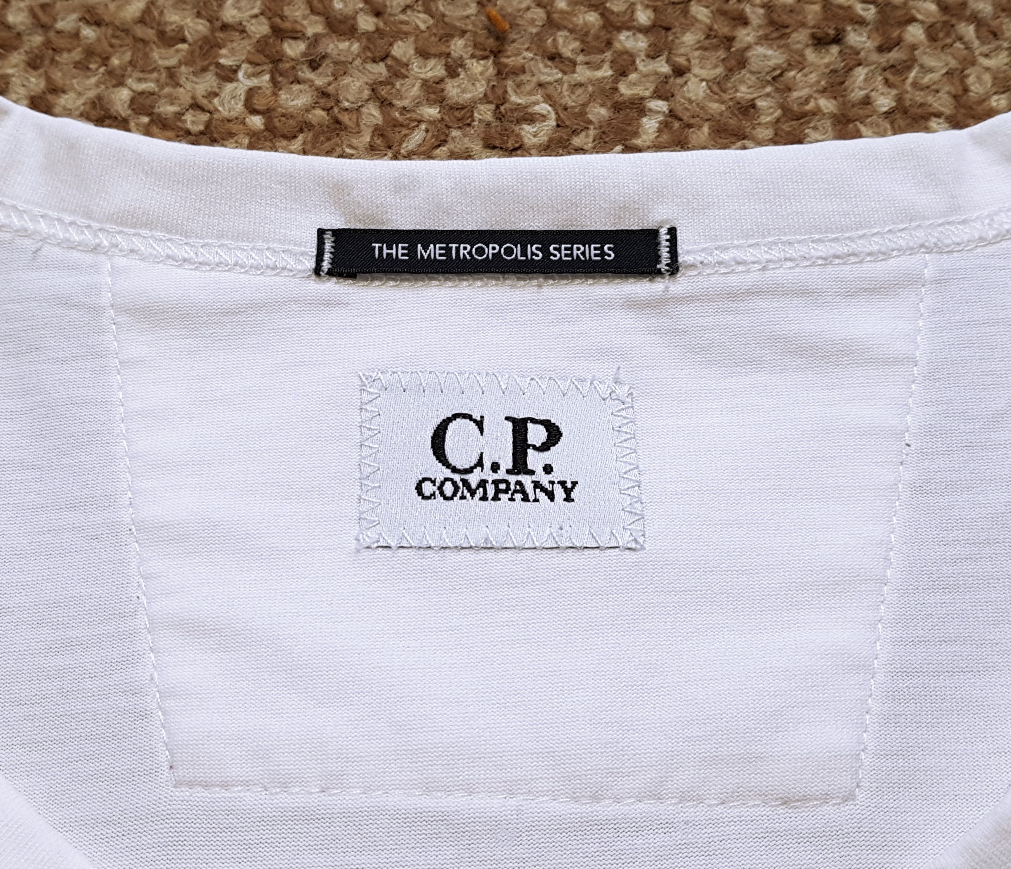 C.P. Company C.P. Company Metropolis Chest Logo T-Shirt sz XXL Size US XXL / EU 58 / 5 - 5 Thumbnail