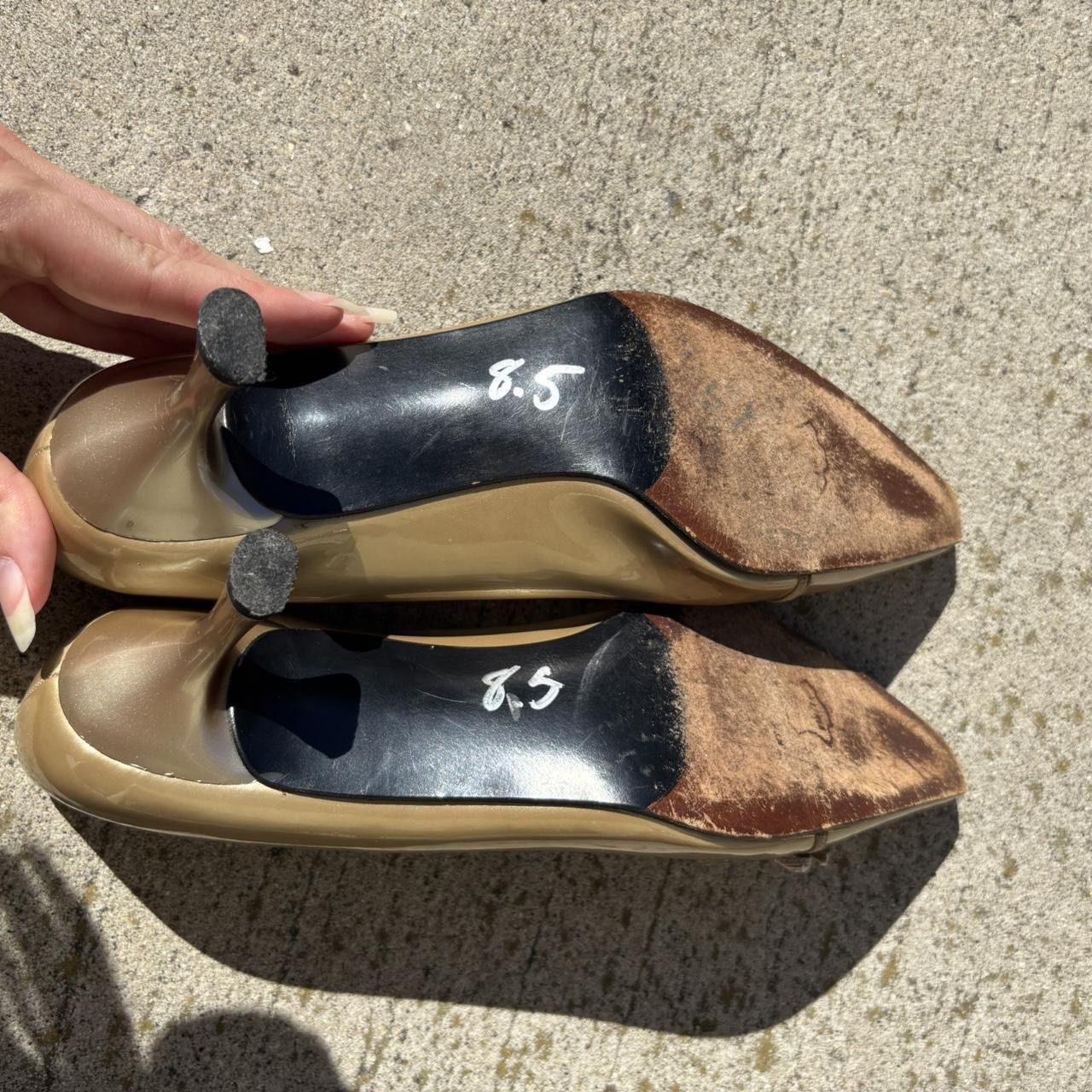 Stuart Weitzman Vintage Stuart Weitzman Gold Kitten Heels with Bow Accent Size US 8 / IT 38 - 7 Thumbnail