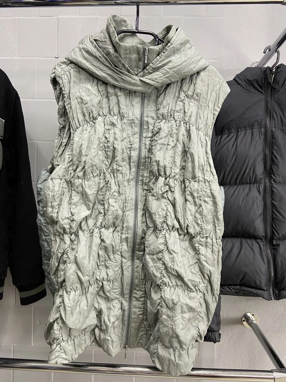 Other SONJA MAROHN SHIMMERING NYLON METAL ARCHIVE VEST - 2264 Size US L / EU 52-54 / 3 - 6 Thumbnail