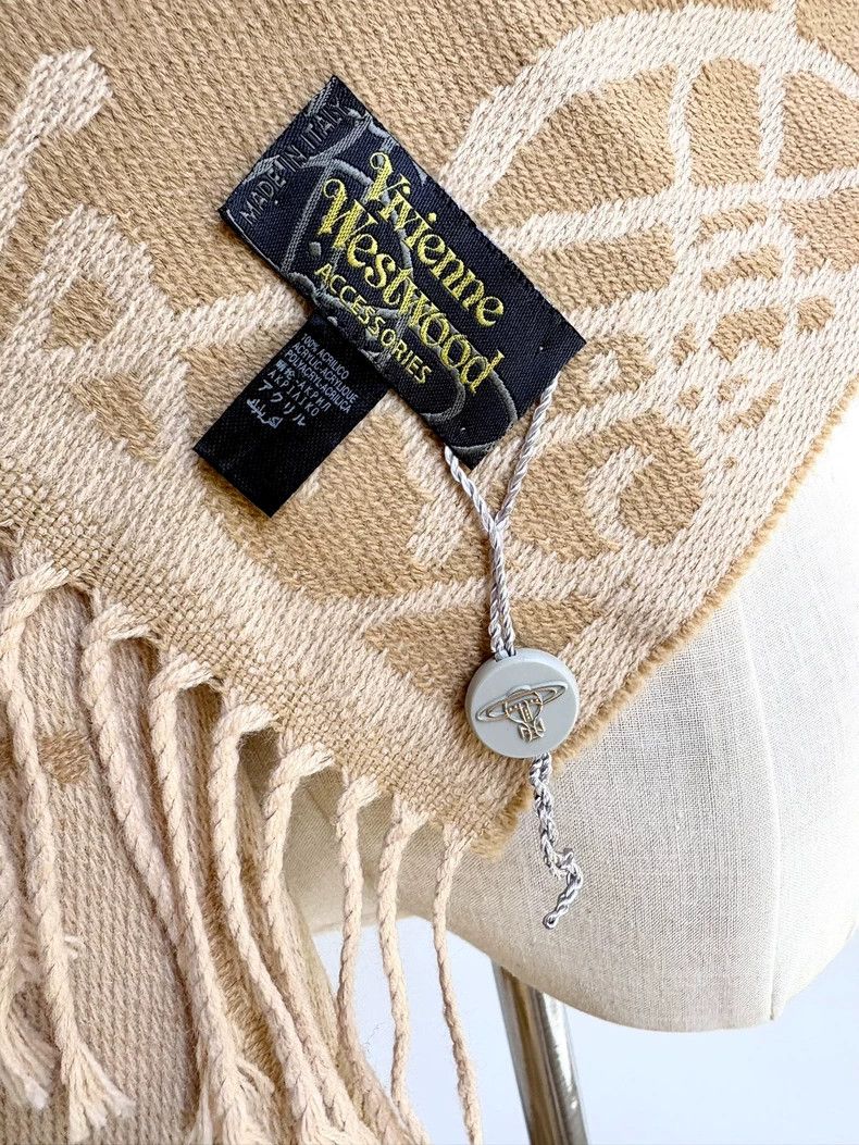 Vivienne Westwood Vivienne Westwood A Saturn scarf with a beige double-sided Size ONE SIZE - 6 Thumbnail