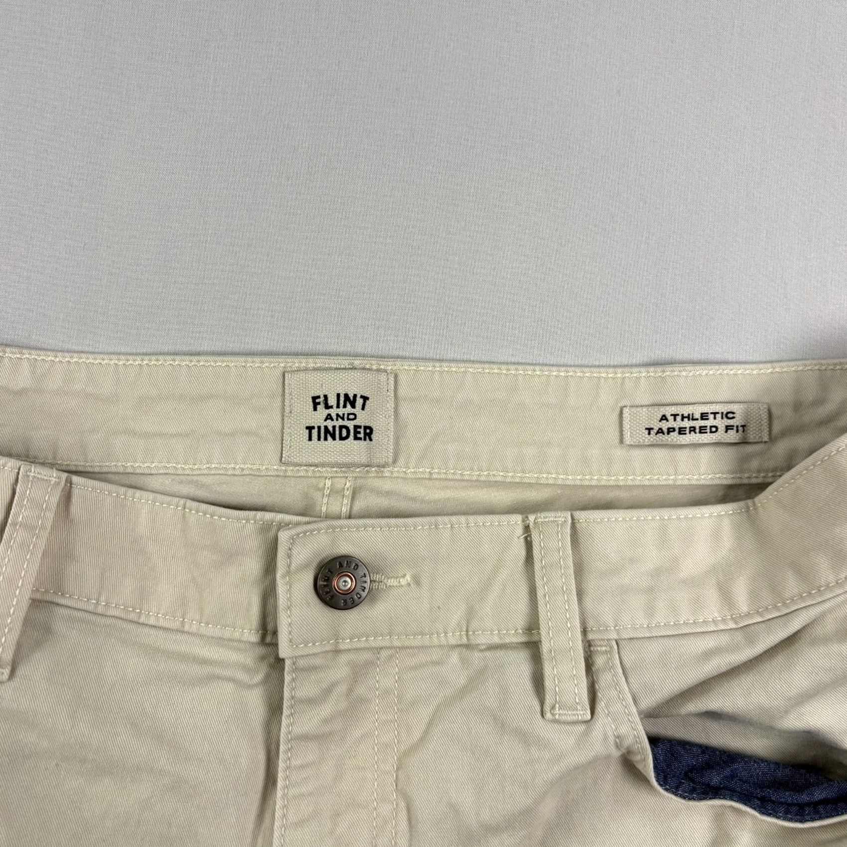 Flint And Tinder Flint and Tinder Pants Mens 34x30 Beige Chino 365 Soft Stretch Huckberry Pants Casual Cotton Flat Front Athletic Regular Inseam 30" Tapered Size US 34 / EU 50 - 2 Thumbnail