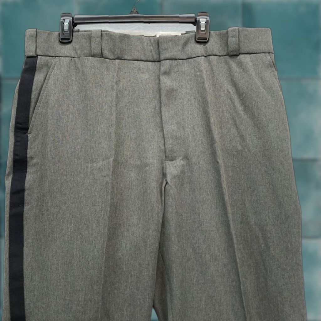 Vintage Flying Cross Mens Green 40 Reg Relaxed Fit Straight Leg Pants NWT Polyester Chino Casual Front Flat Front Size US 40 / EU 56 - 1 Thumbnail