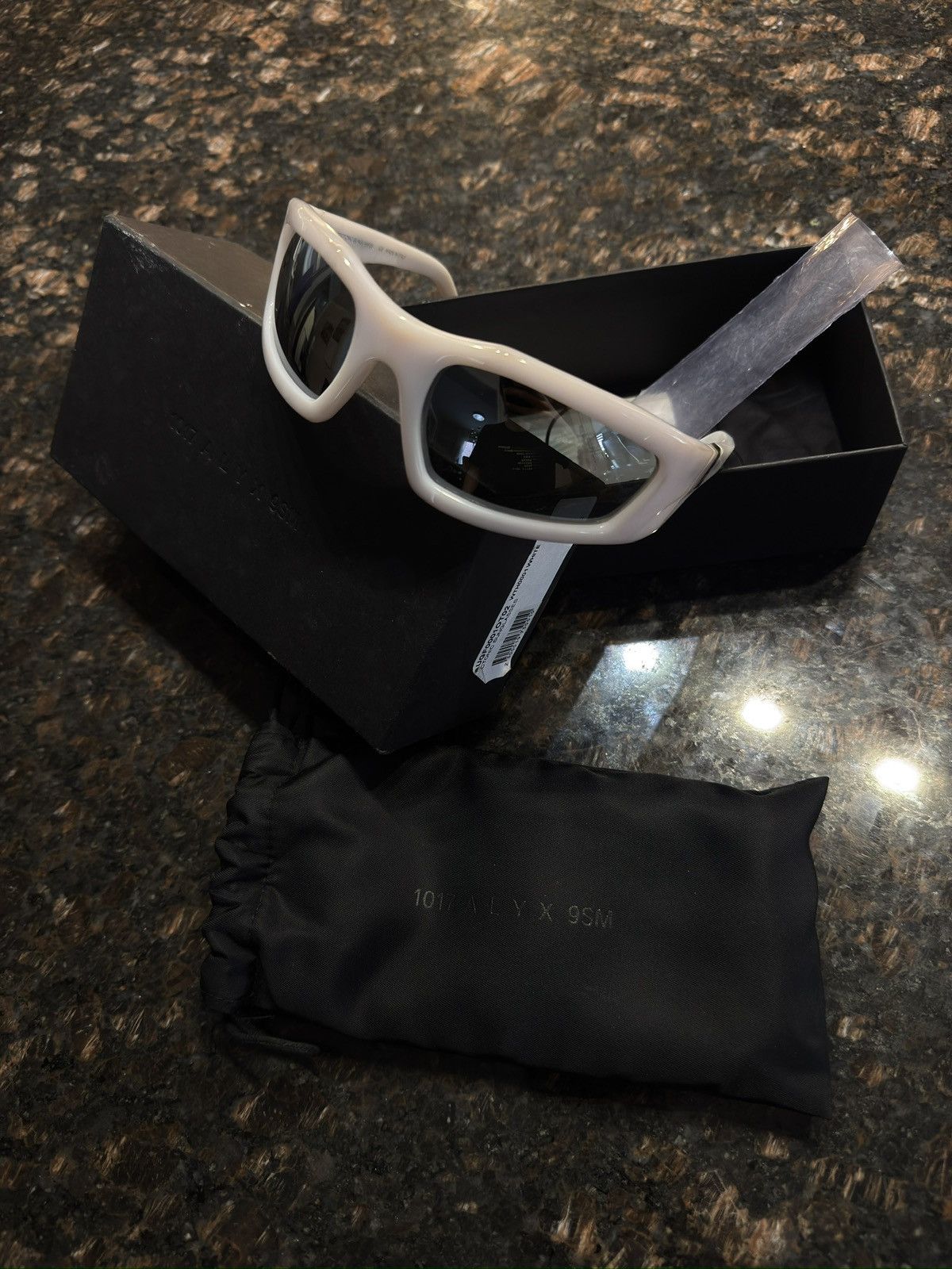 1017 ALYX 9SM Alyx sunglasses and white Size ONE SIZE - 1 Thumbnail