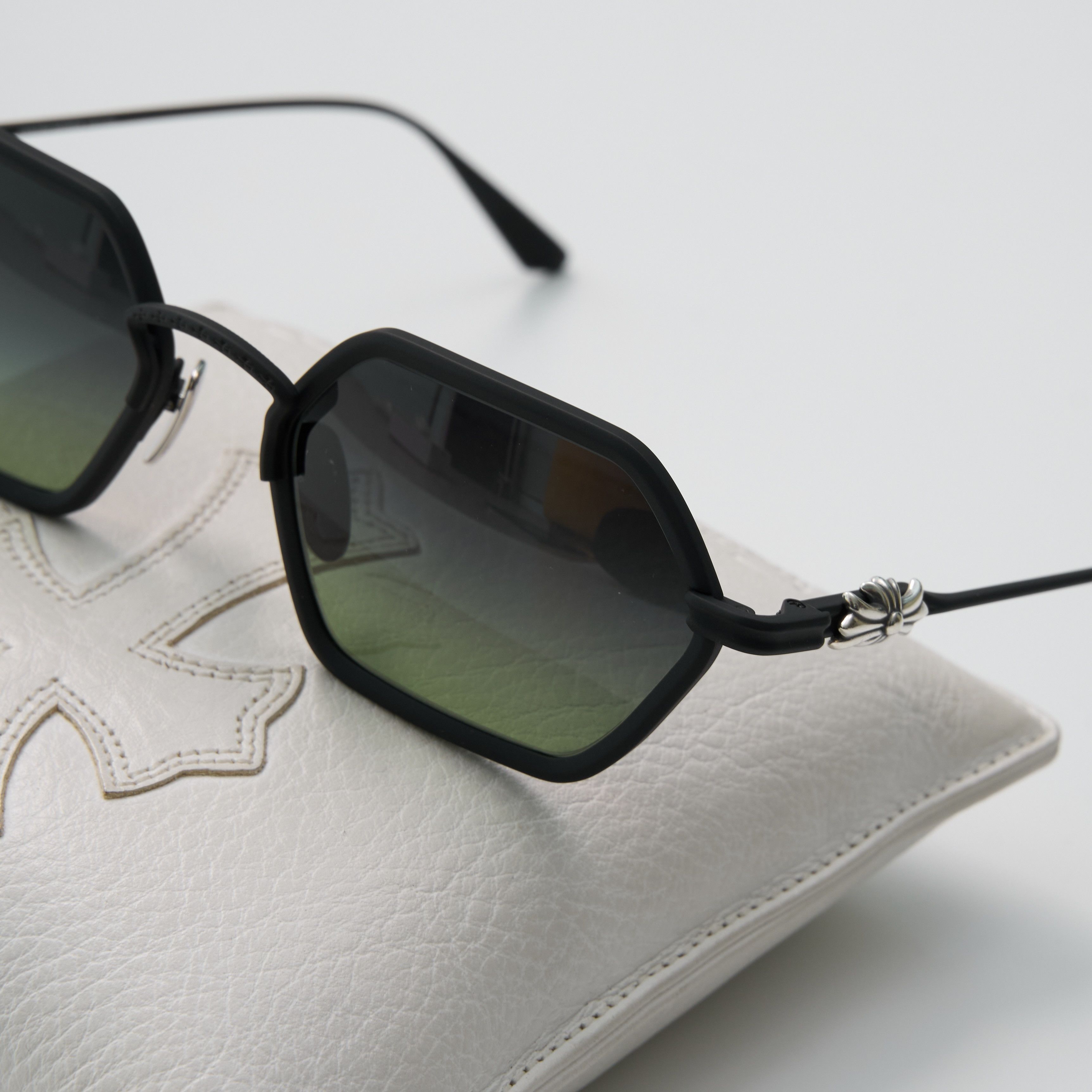 Chrome Hearts CHROME HEARTS DATASS Matte Black Size ONE SIZE - 6 Thumbnail