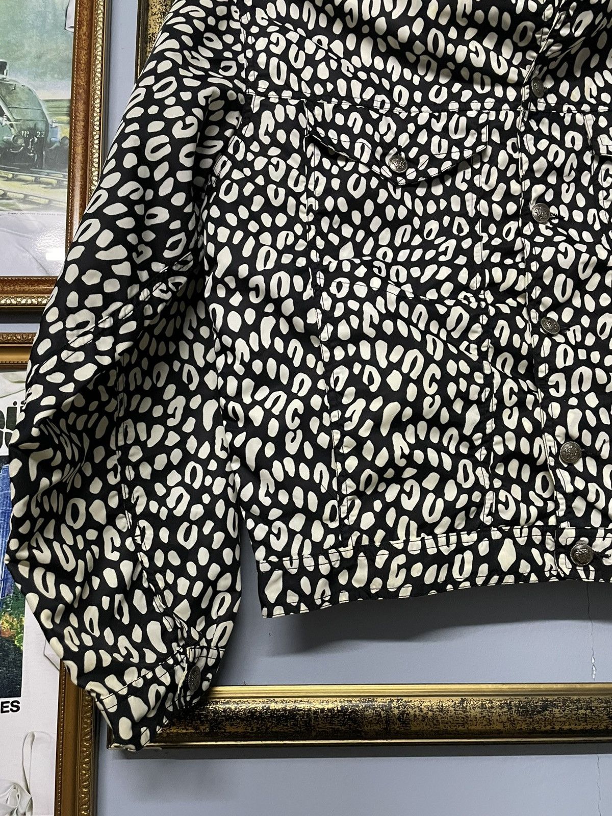 Versace Og Vintage Versace Animal Abstract Cropped High Fashion Look Size US L / EU 52-54 / 3 - 4 Thumbnail