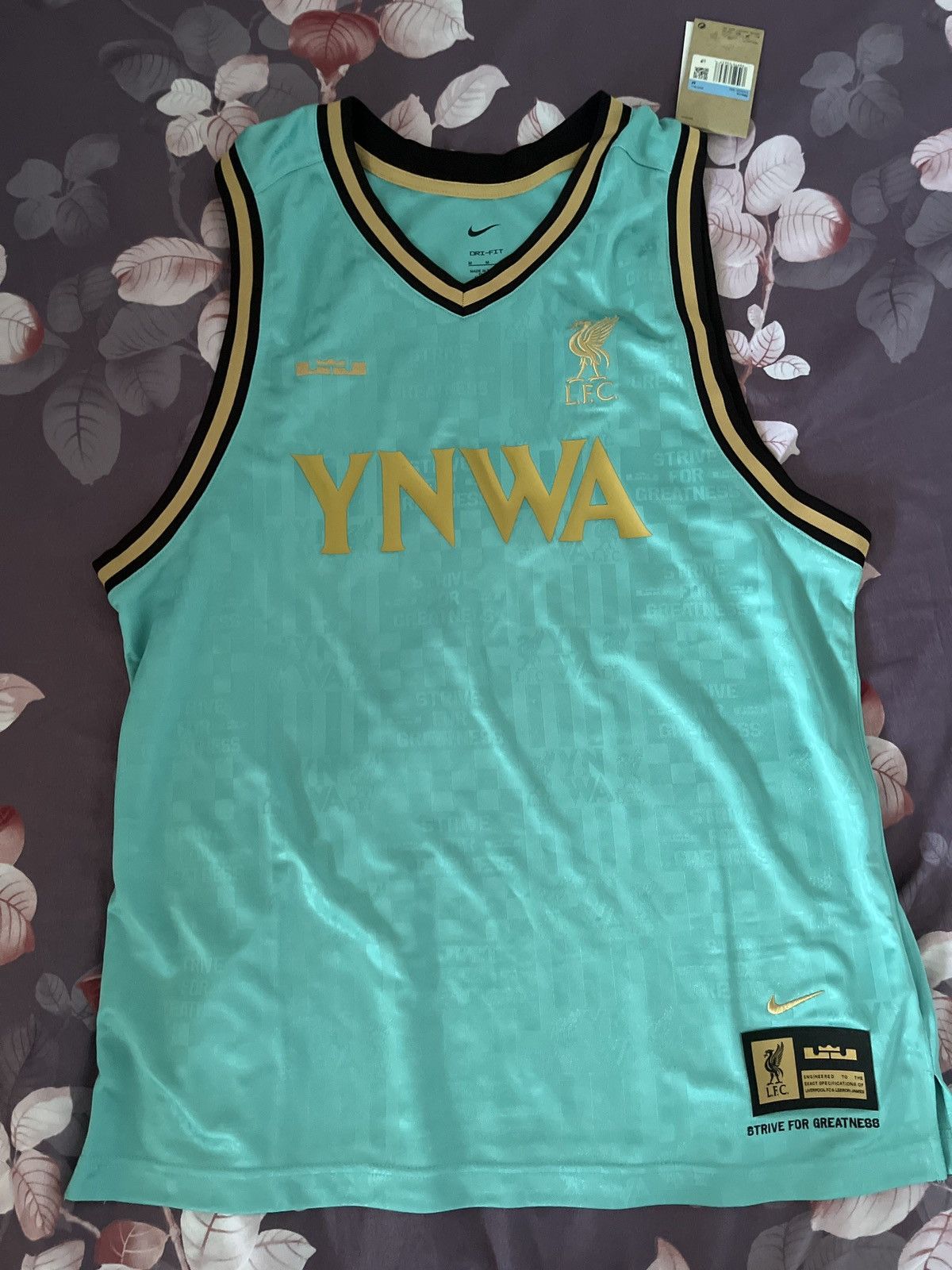 Nike Nike Lebron James x Liverpool F.C Basketball Jersey Size US M / EU 48-50 / 2 - 1 Thumbnail