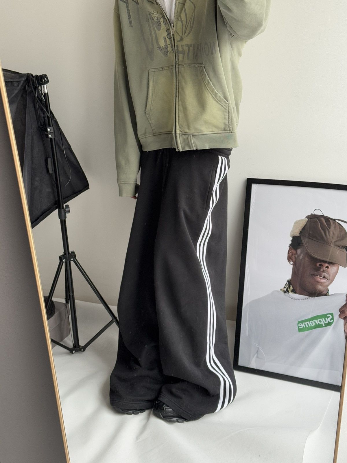 Adidas Adidas Balenciaga Style baggy Track Pants Hype Sweatpants Size US 33 - 1 Thumbnail