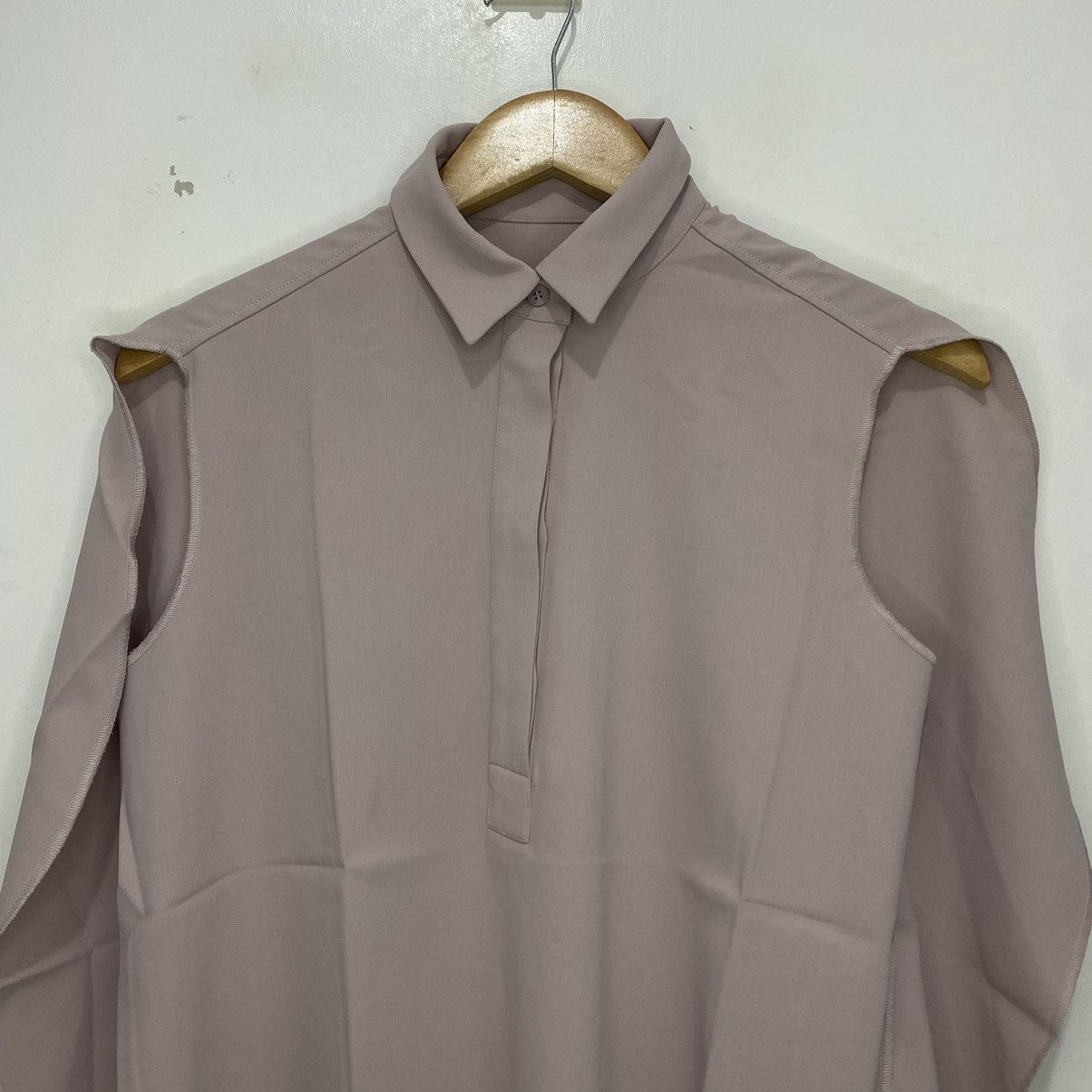 Maison Margiela Maison Martin Margiela MM6 Sleeveless Top Size XS / US 0-2 / IT 36-38 - 2 Thumbnail