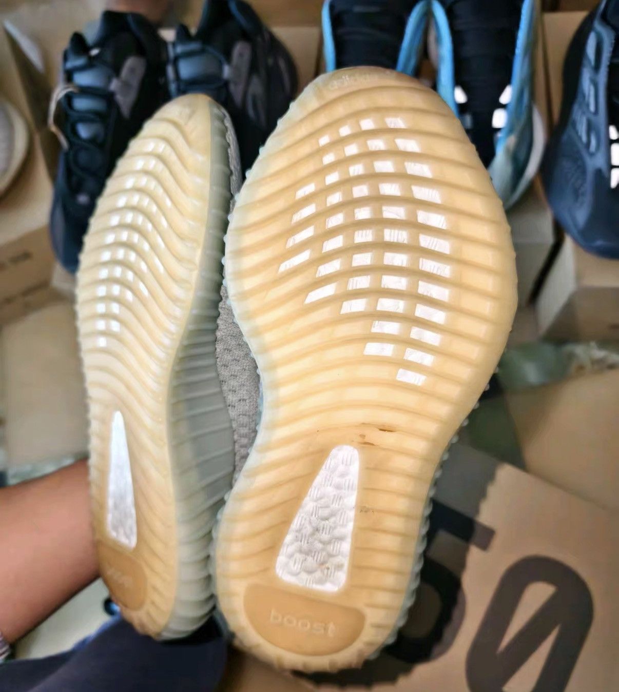 Yeezy Yeezy 350 Sage Grey Orange J42 Size US 6.5 / IT 36.5 - 7 Thumbnail