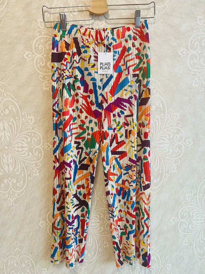 Issey Miyake size:2 Colorful Christmas limited edition str