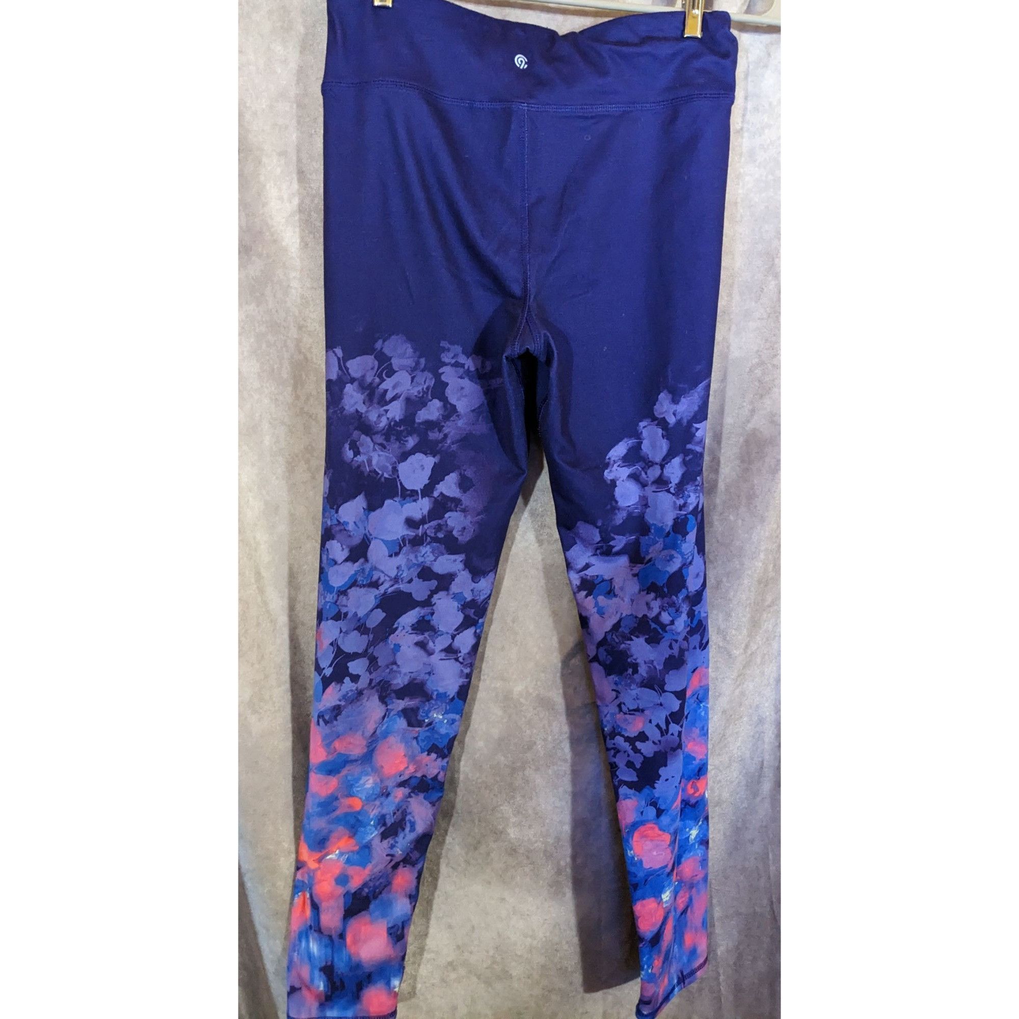 Champion Champion Purple Floral Print Athletic Leggings Size 28" / US 6 / IT 42 - 1 Thumbnail