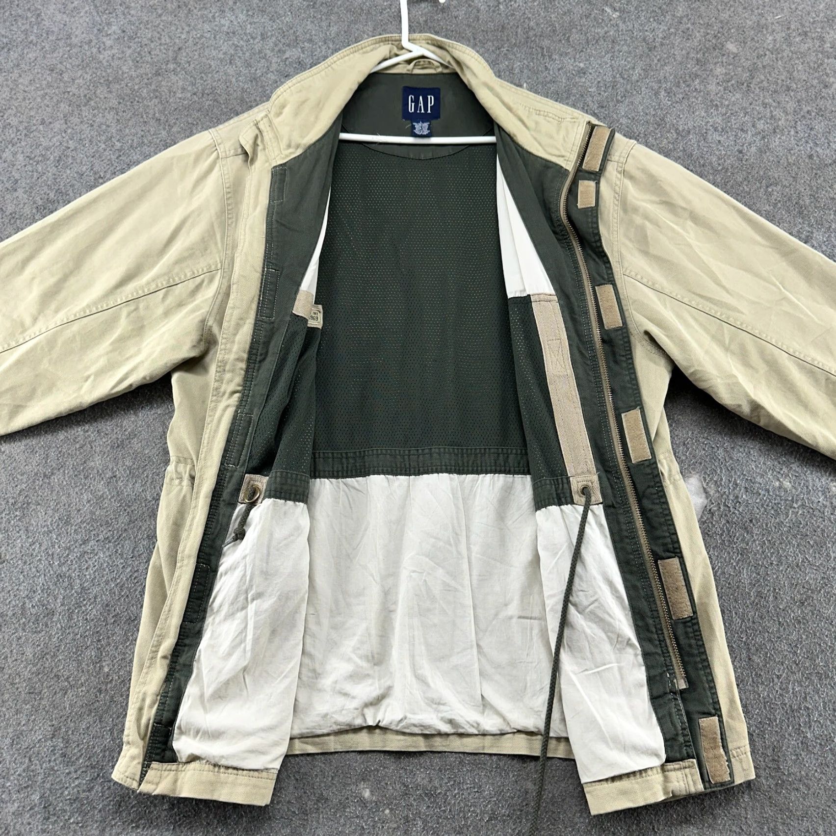 Gap VINTAGE Gap Jacket Mens Large Beige Chore Barn Coat Military Army Canvas M65 90s Full Zip Hooded Regular Men Beige Army 90s Jacket Size US L / EU 52-54 / 3 - 2 Thumbnail
