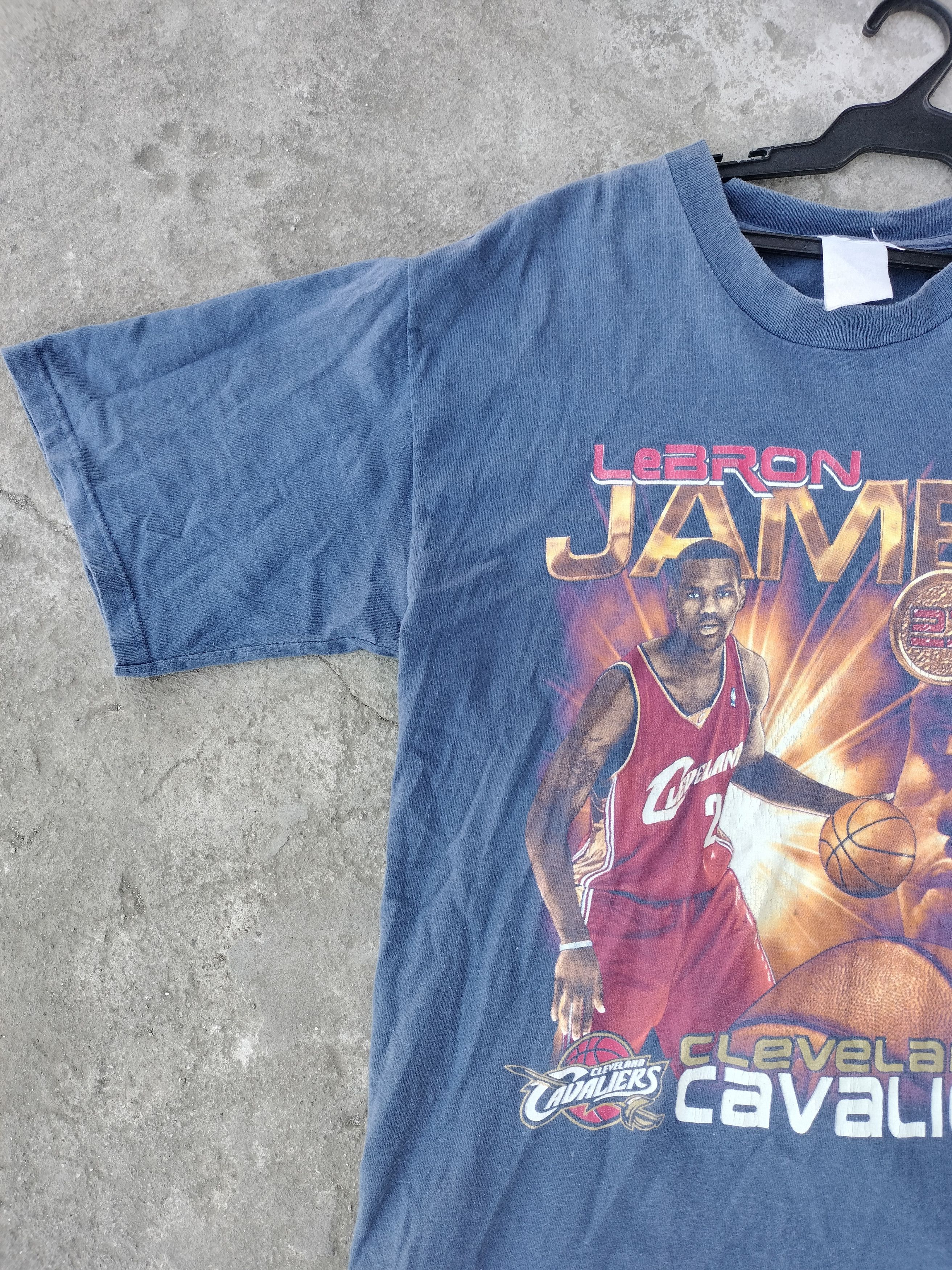 CSA Lebron James coin tee Size US L / EU 52-54 / 3 - 4 Thumbnail