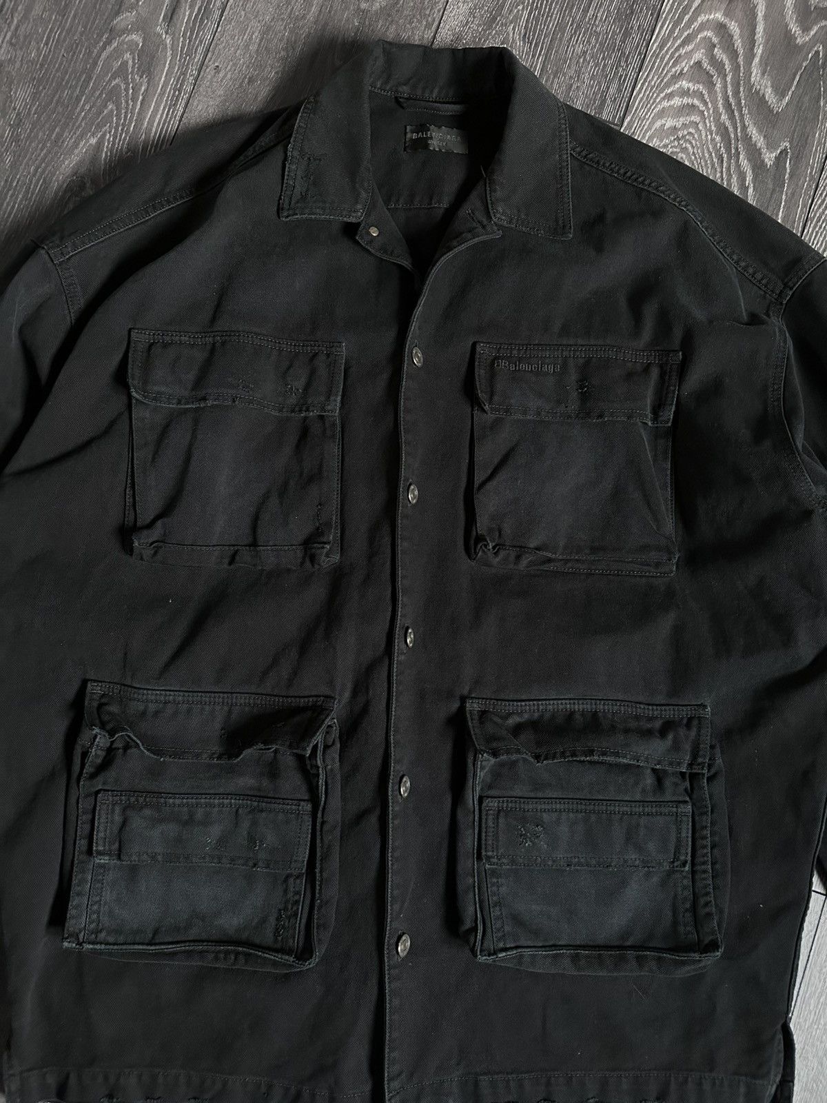 Balenciaga balenciaga bb corp cargo distressed jacket large fit Size US S / EU 44-46 / 1 - 3 Thumbnail