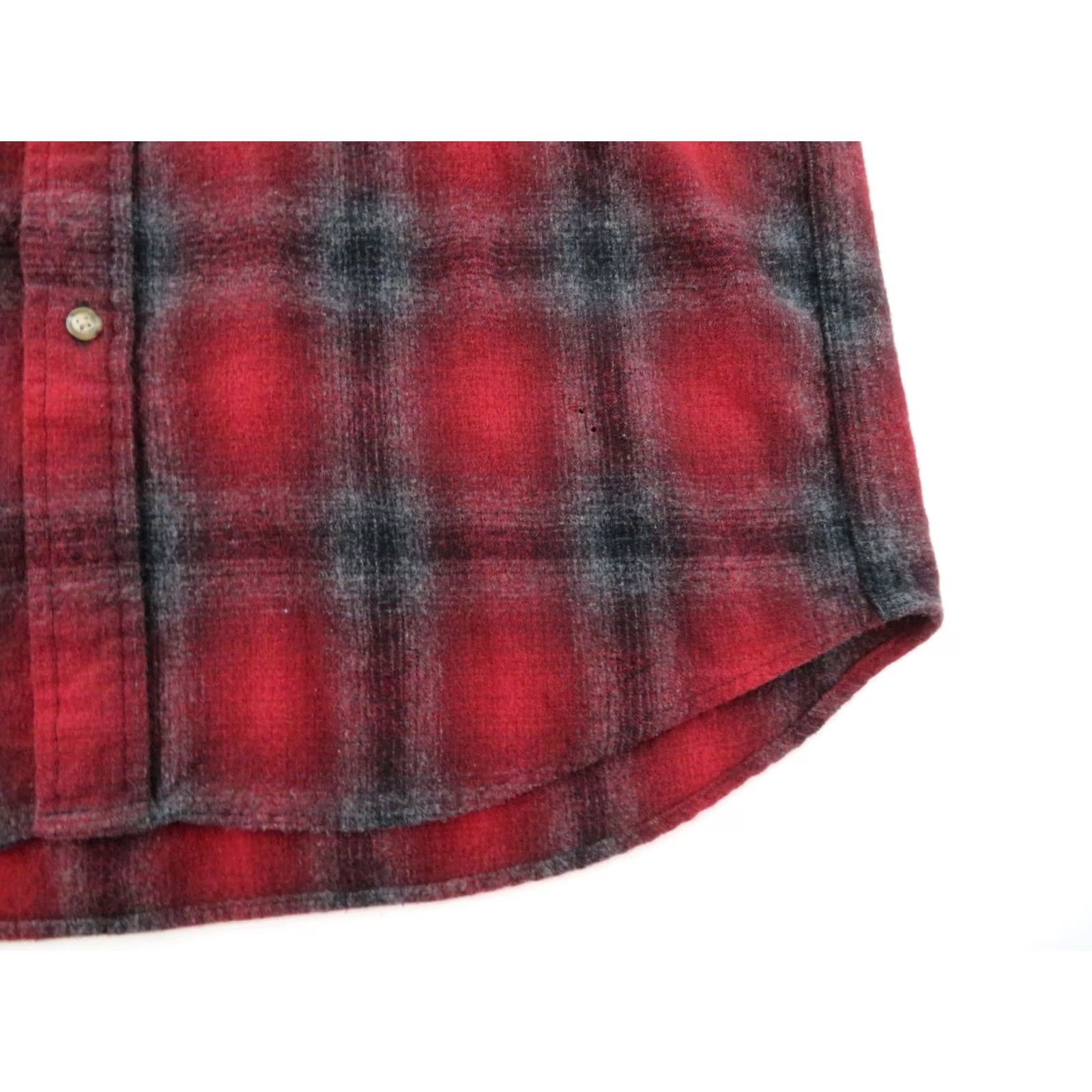 Pendleton VINTAGE Pendleton Beach Boys Wool Flannel Shadow Plaid Ombre Scout Shirt Mens Large Size US M / EU 48-50 / 2 - 5 Thumbnail