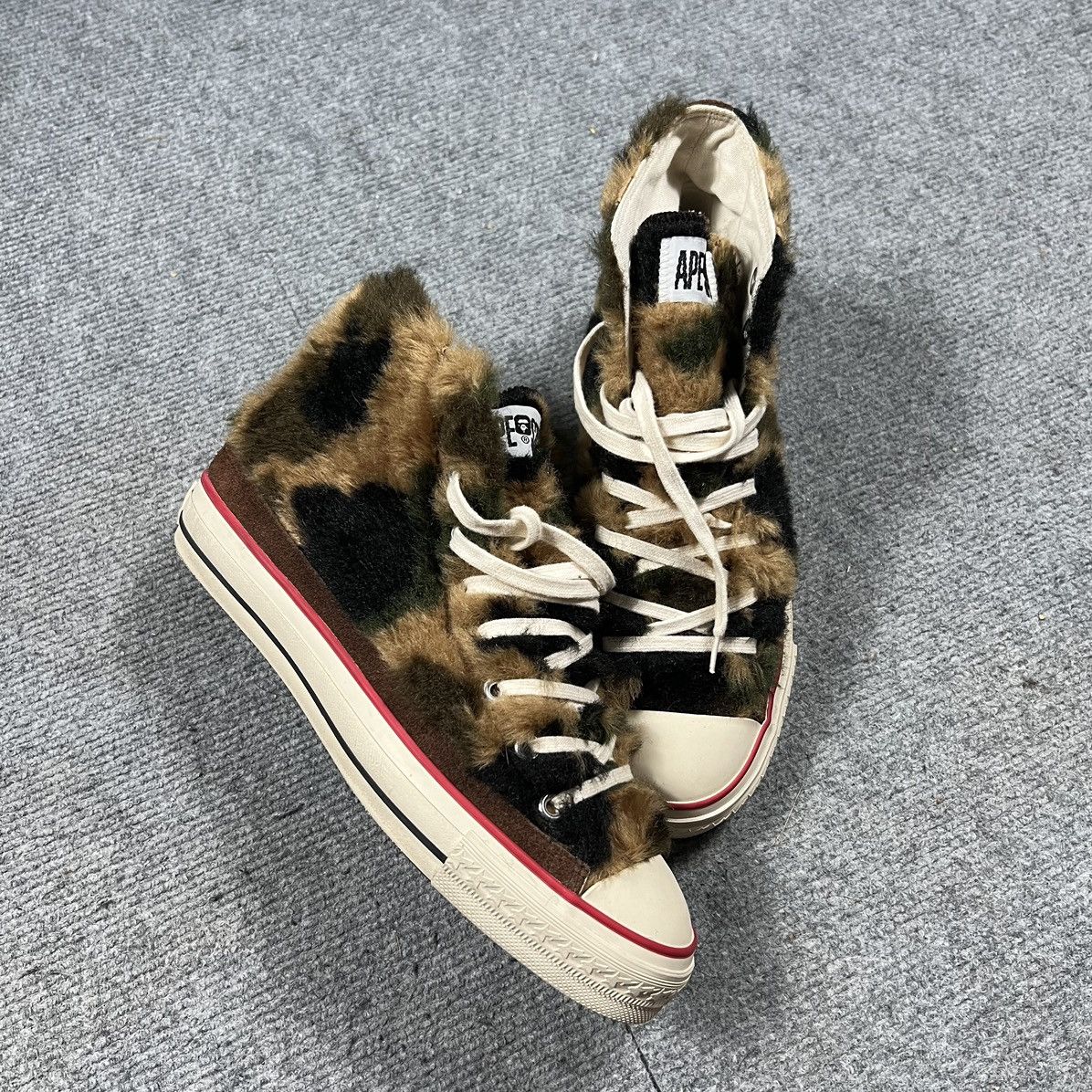 Bape × Nigo 1st Camo Boa Apesta Hi Size US 8 / EU 41 - 1 Thumbnail