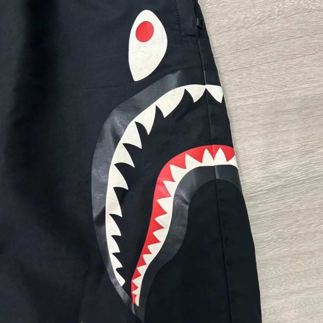 Bape BAPE SHARK SHORTS Size US 36 / EU 52 - 8 Thumbnail