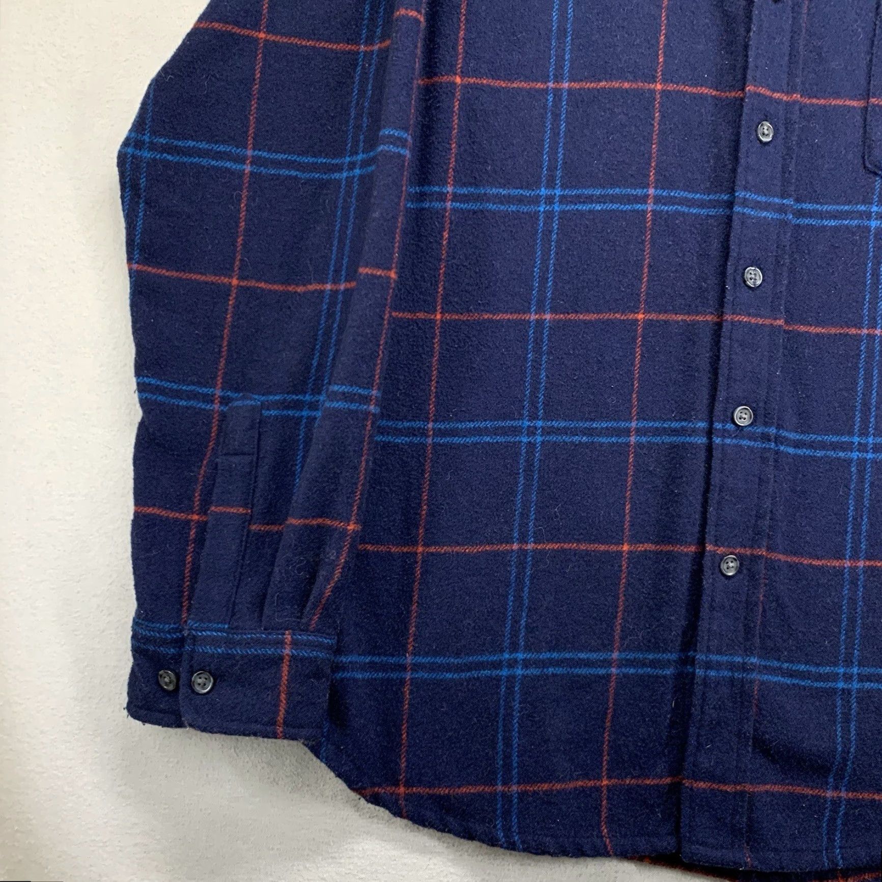Club Room Club Room Shirt Men L Blue Plaid Flannel Wool Blend Button-Up Long Sleeve Casual Workwear 80s 90s Grunge Outdoor EUC Size US L / EU 52-54 / 3 - 6 Thumbnail