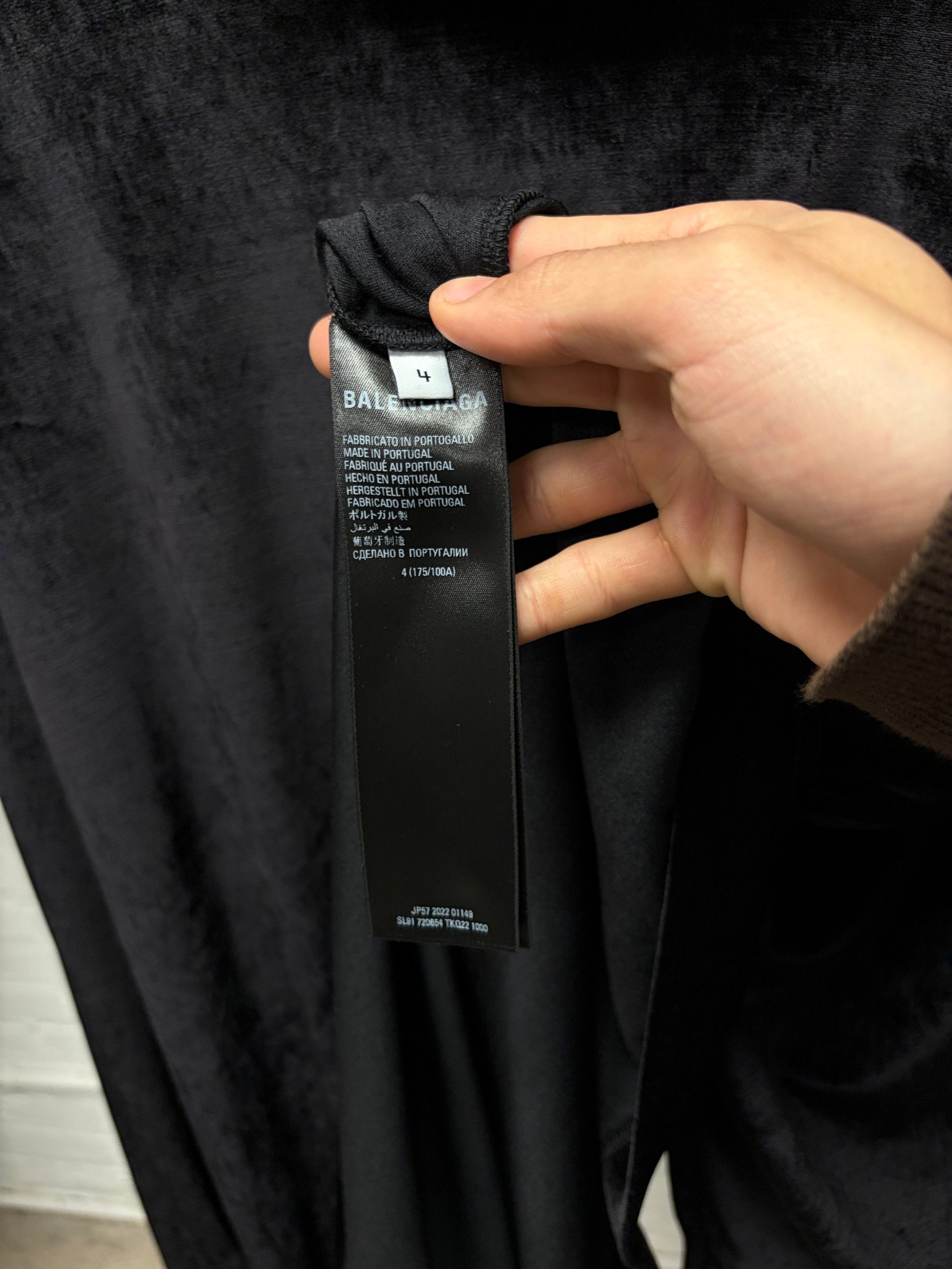 Balenciaga AW2022 Balenciaga Black Velour Pullover Hoodie Size US XL / EU 56 / 4 - 5 Thumbnail